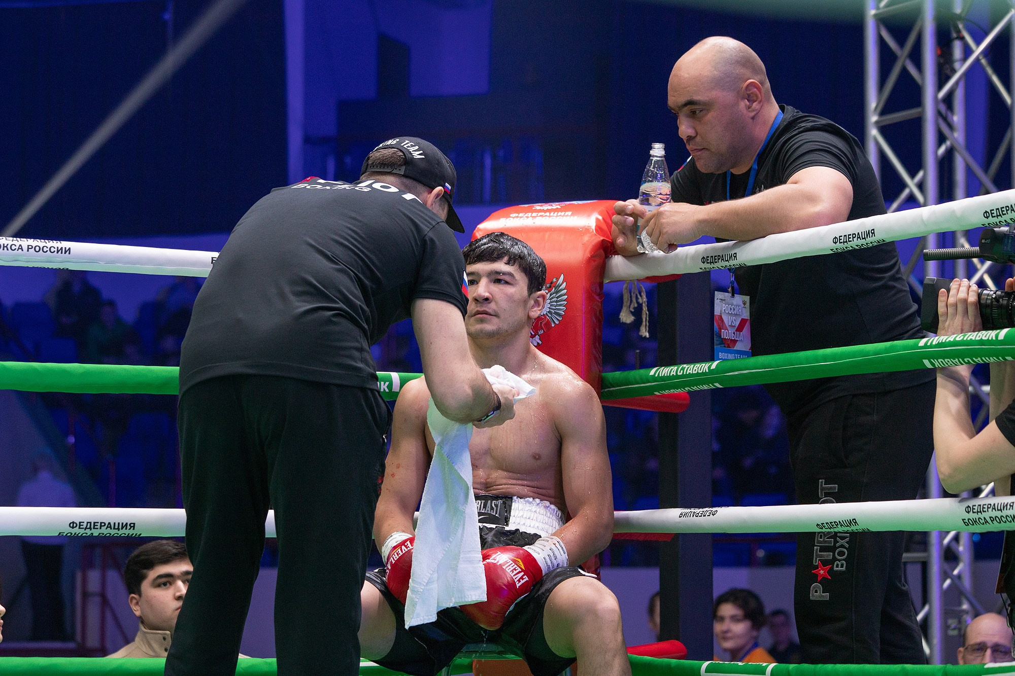 Zweites Allrussisches Boxforum. Fotofrafin in Deutschland