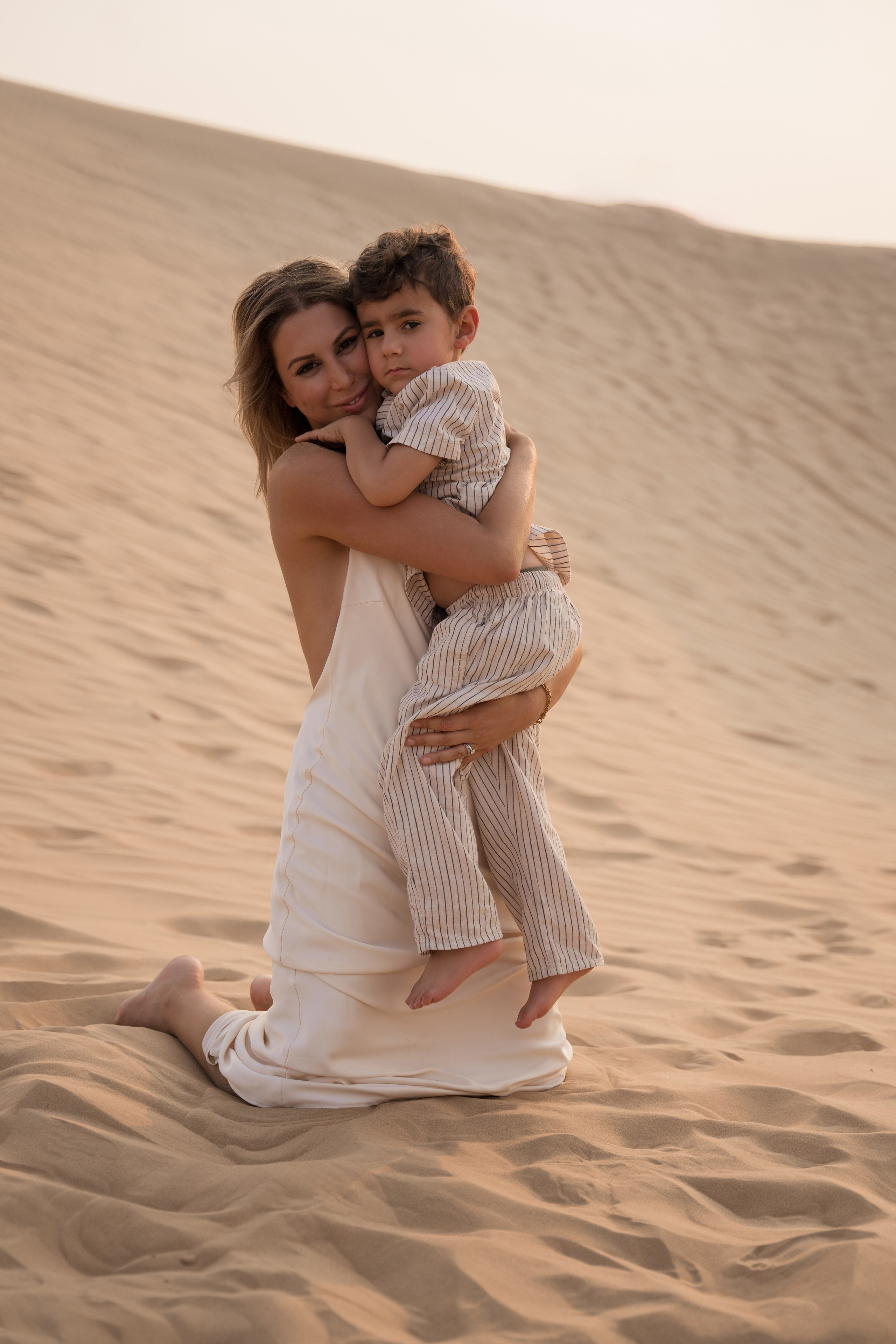 Sun, sand & family. Angela Iakovleva — Family Photographer in Dubai