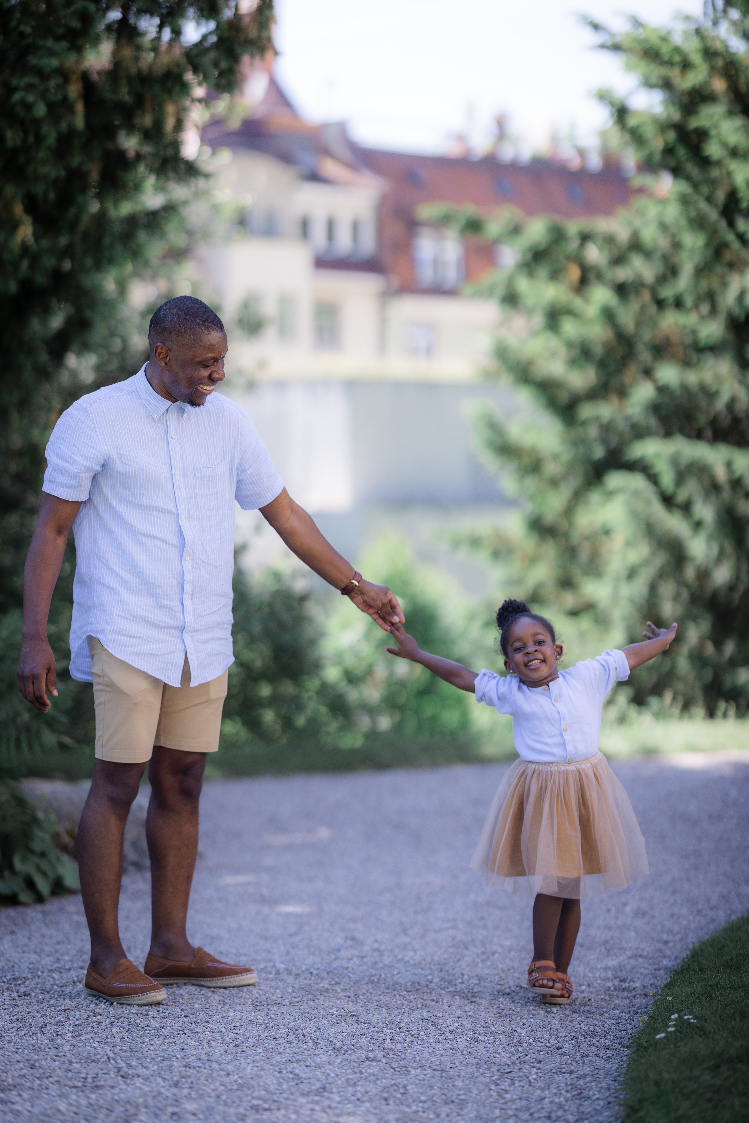 Villa Patumbah family session. Family photographer Zurich & Switzerland Daria Moore