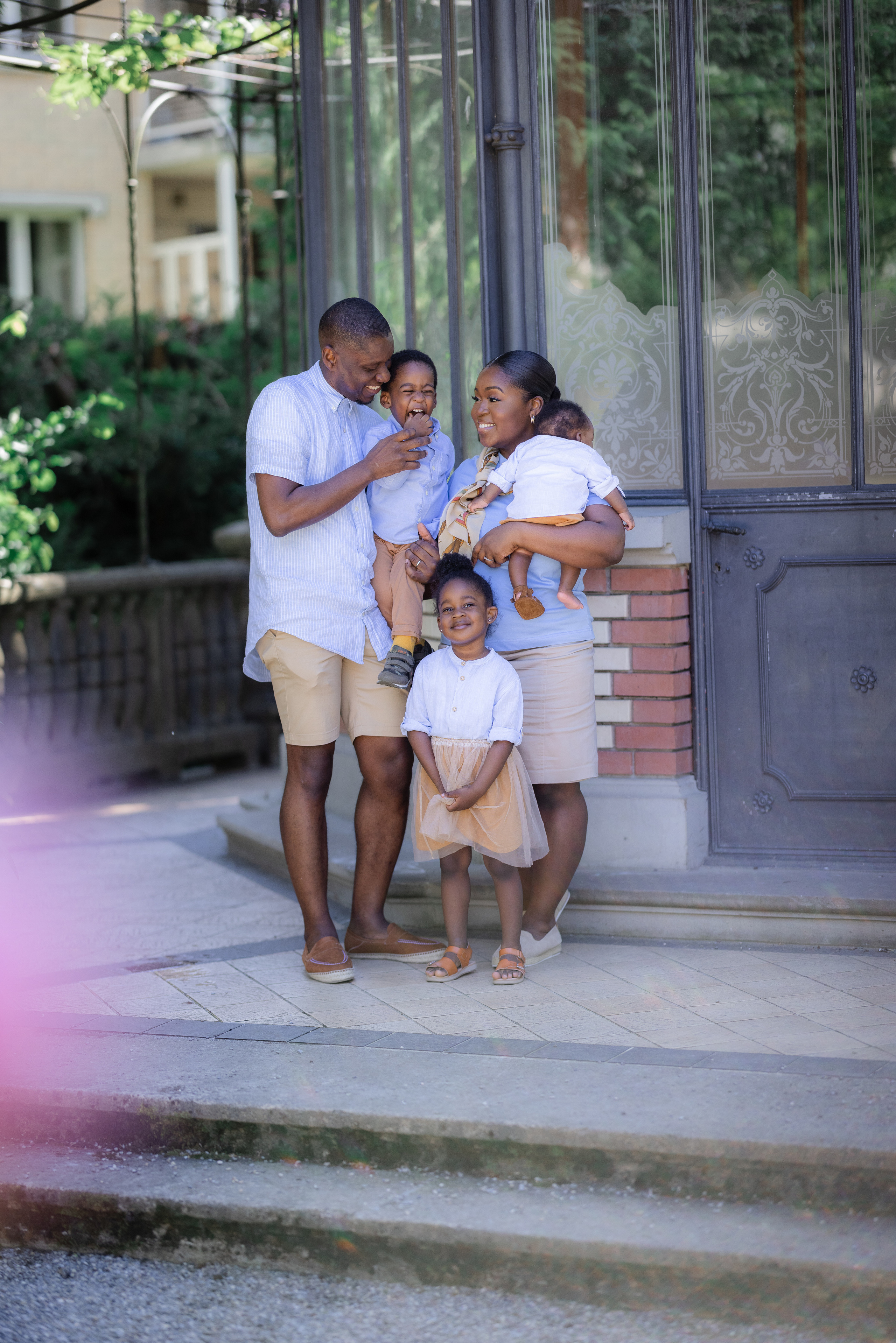 Villa Patumbah family session. Family photographer Zurich & Switzerland Daria Moore