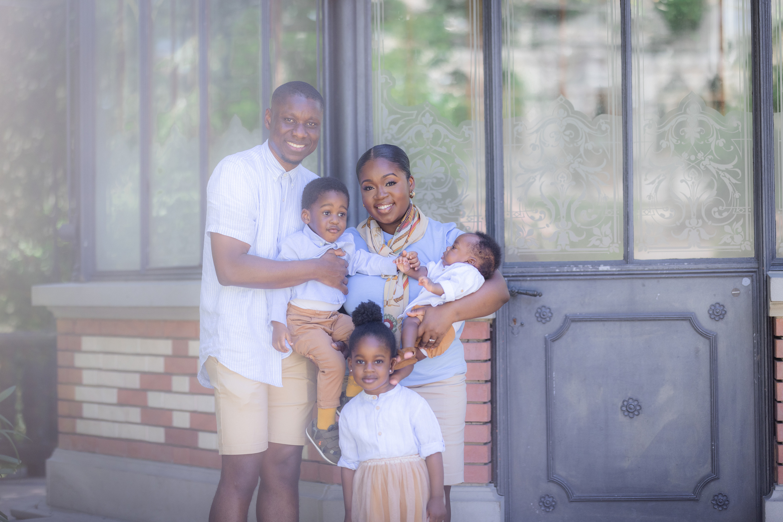 Villa Patumbah family session. Family photographer Zurich & Switzerland Daria Moore