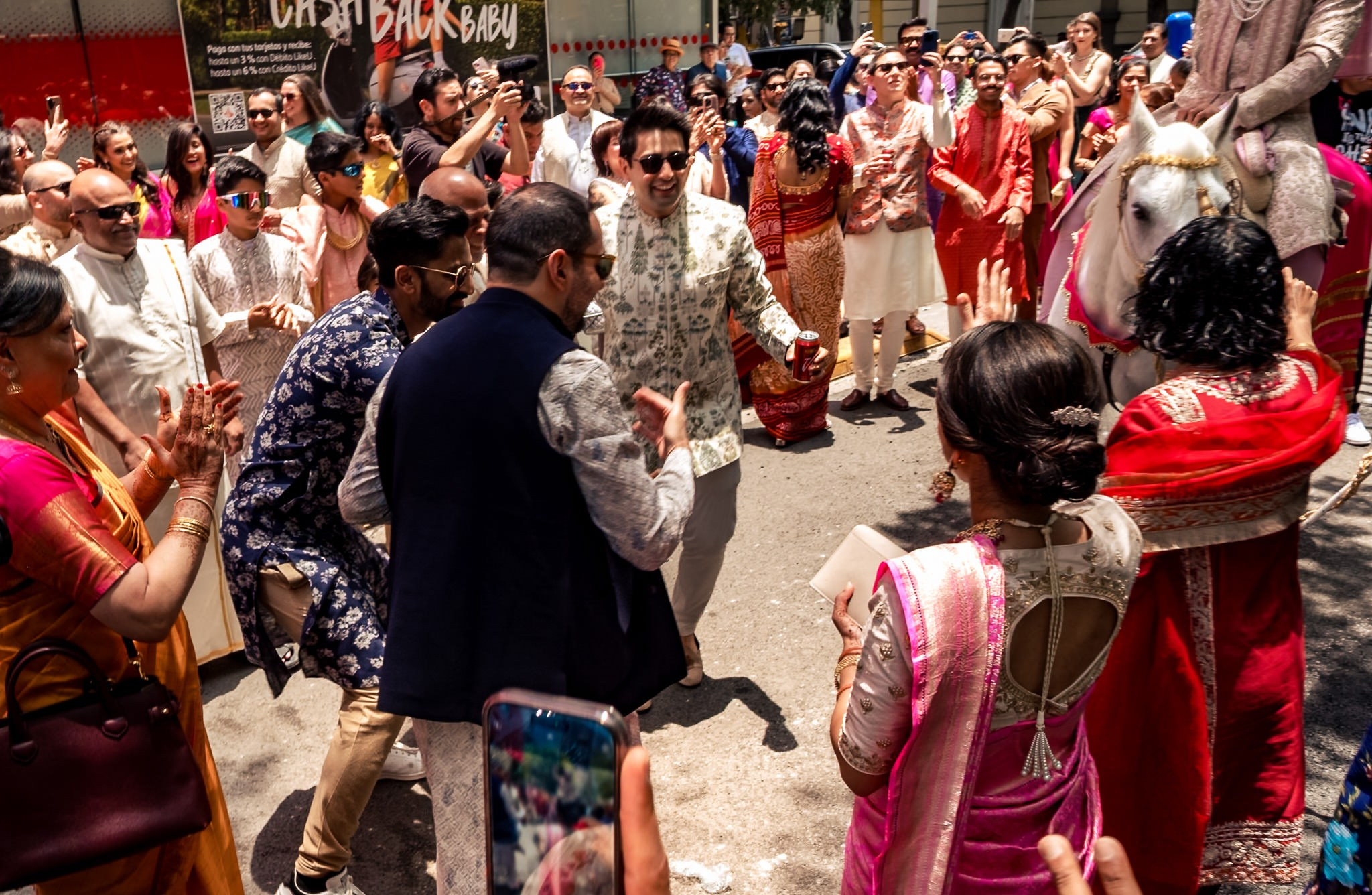 Aagya & Kishore. Wedding and family photographer in Mexico City