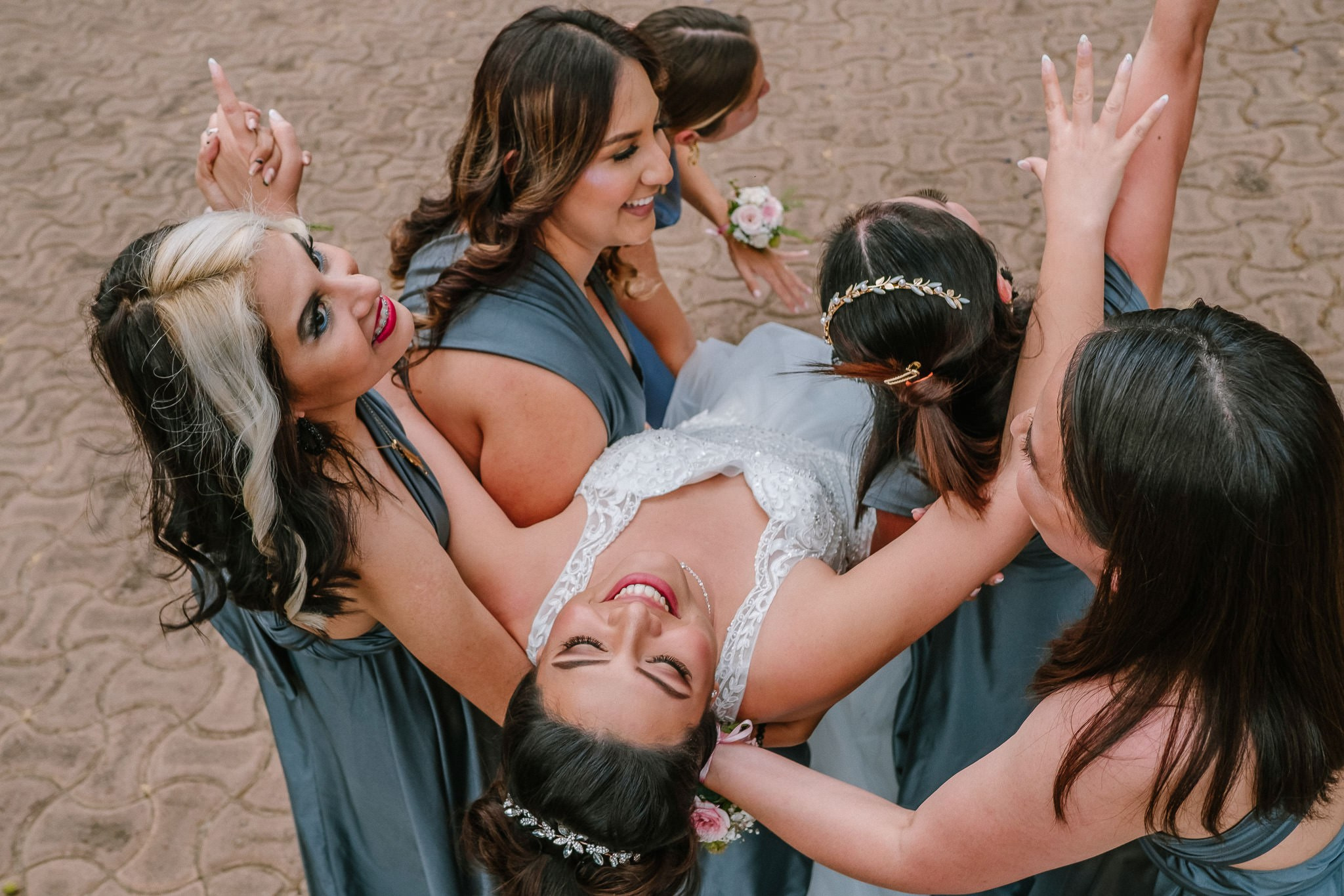 Yenisel & Raul / Tepoztlan. Wedding and family photographer in Mexico City