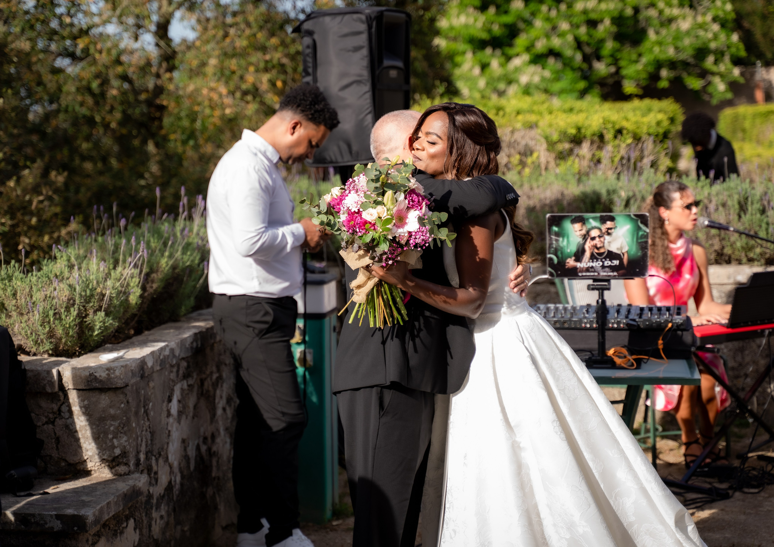 Maria & Artur. Fazemos o seu casamento ser lembrado por gerações