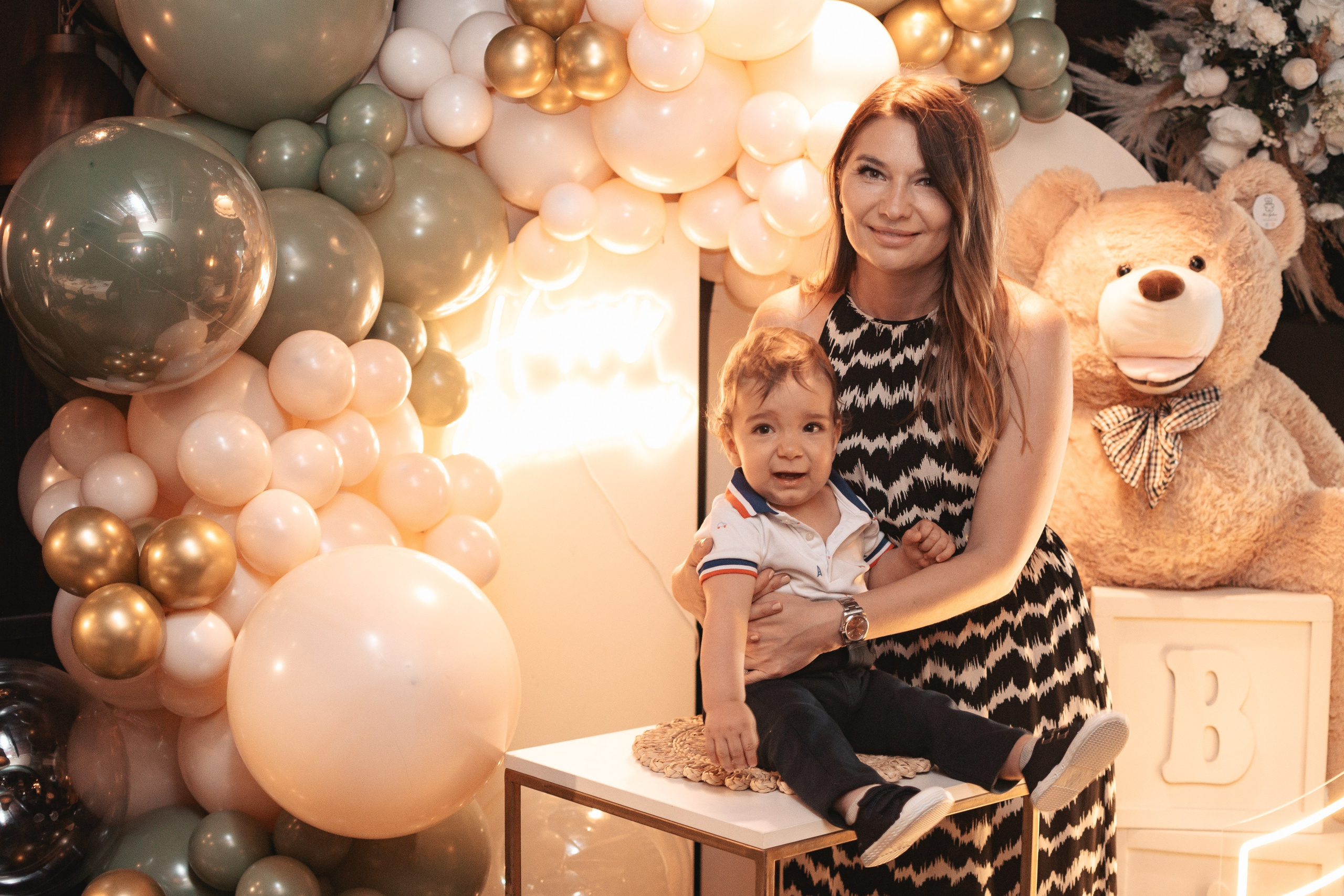 Lazar, krštenje i rođendan. BambinaaPhotography