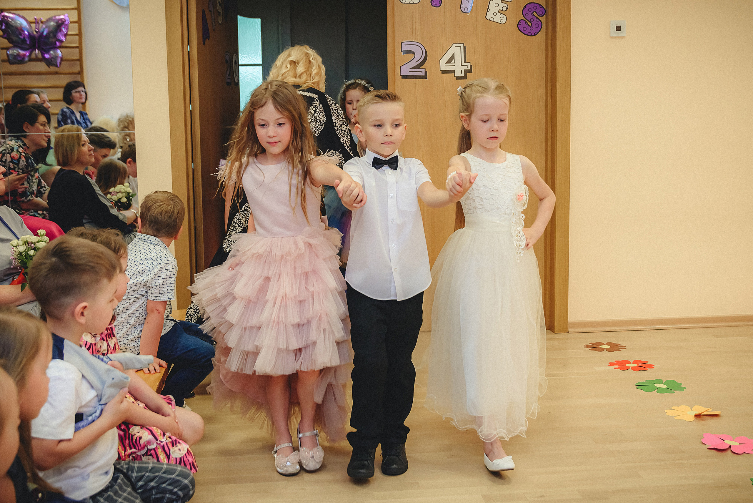 Bērnudārza «Laimiņa» Izlaidums. Photographer in Riga. Family, private and commercial photogrpahy