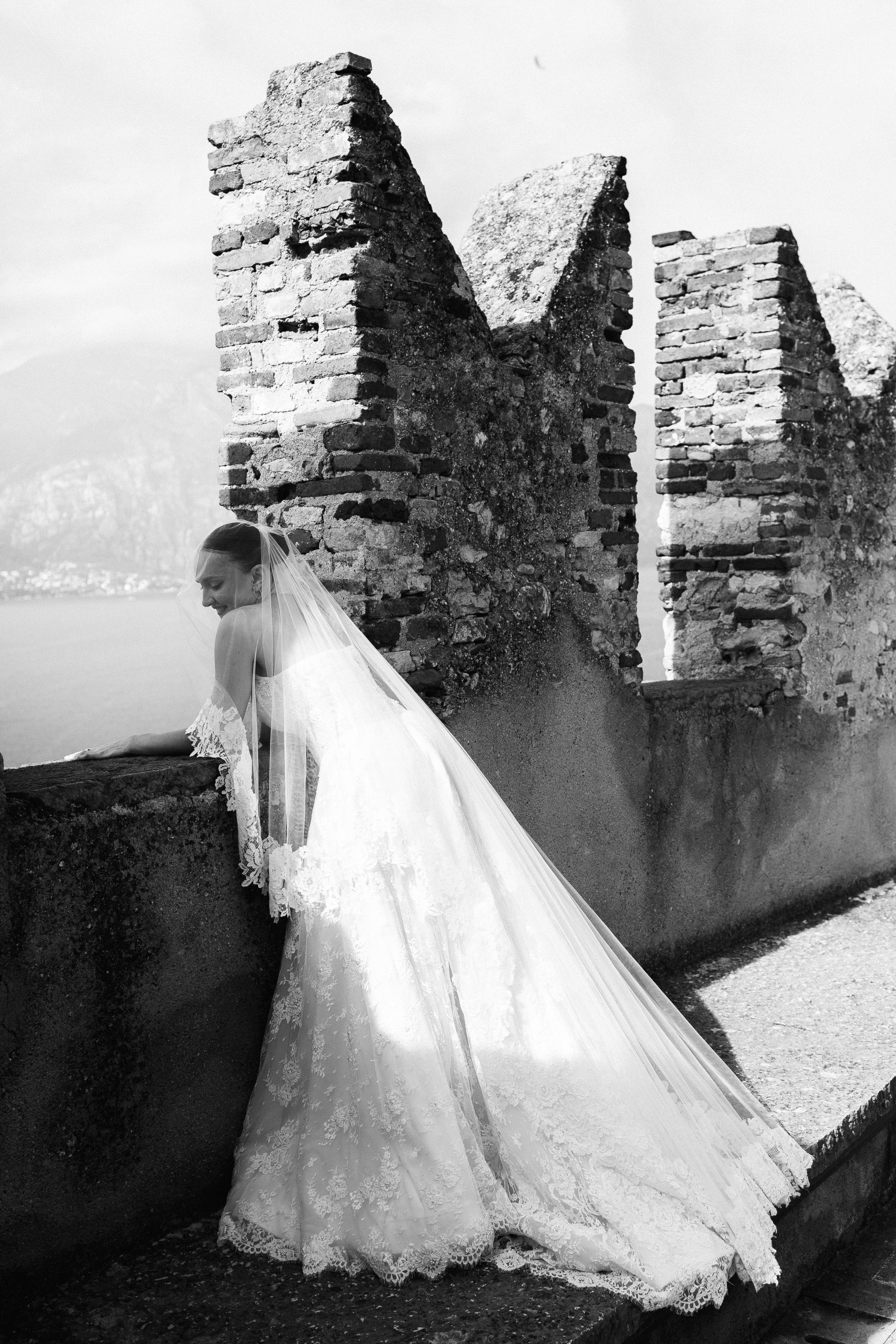 Castello Scaligero wedding overlooking Lake Garda