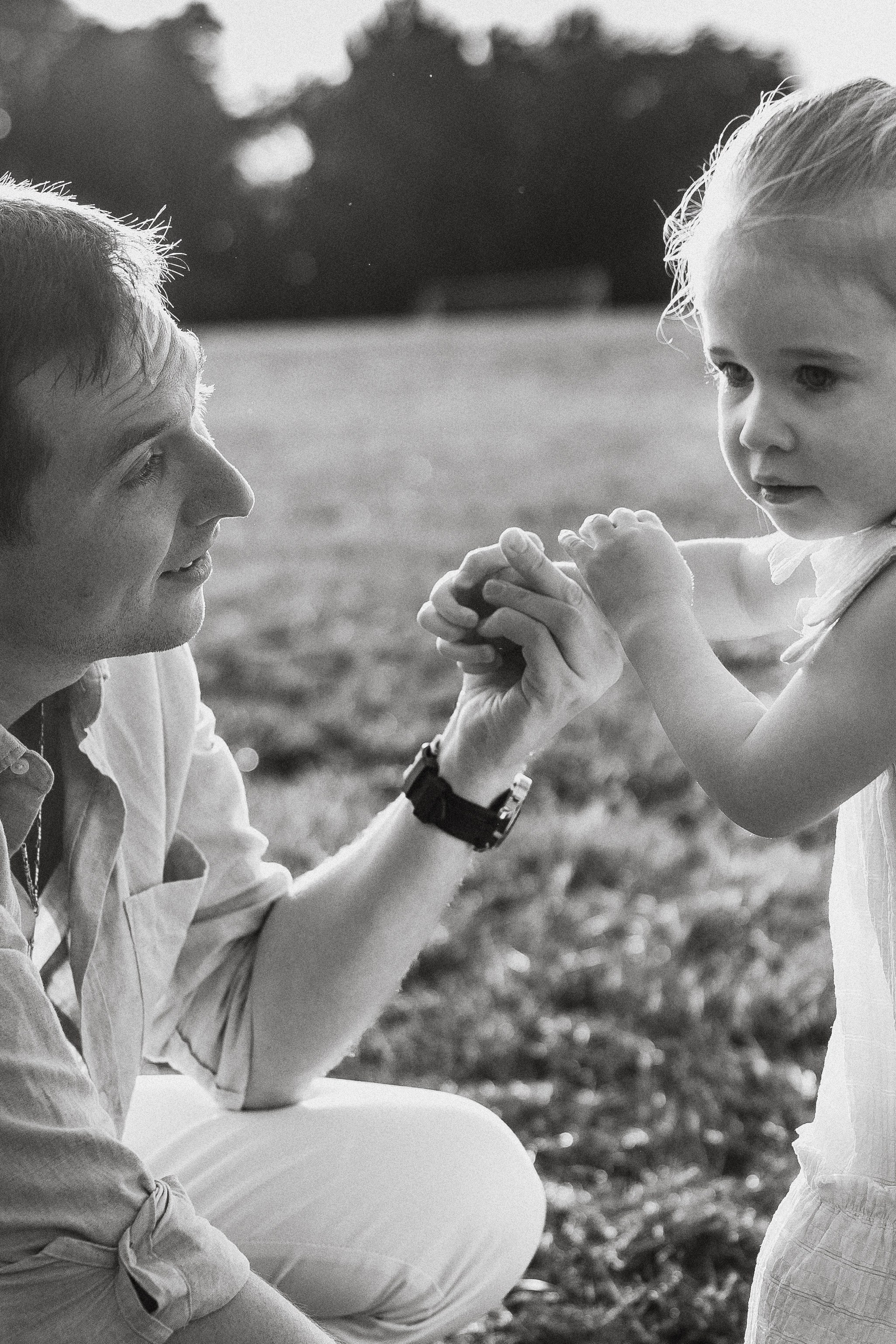 Toddler Photography Session – Outdoor Fun & Playful Moments. Alisa Tant — Family and newborn photographer Bucks County, Montgomery county, Philadelphia, NJ