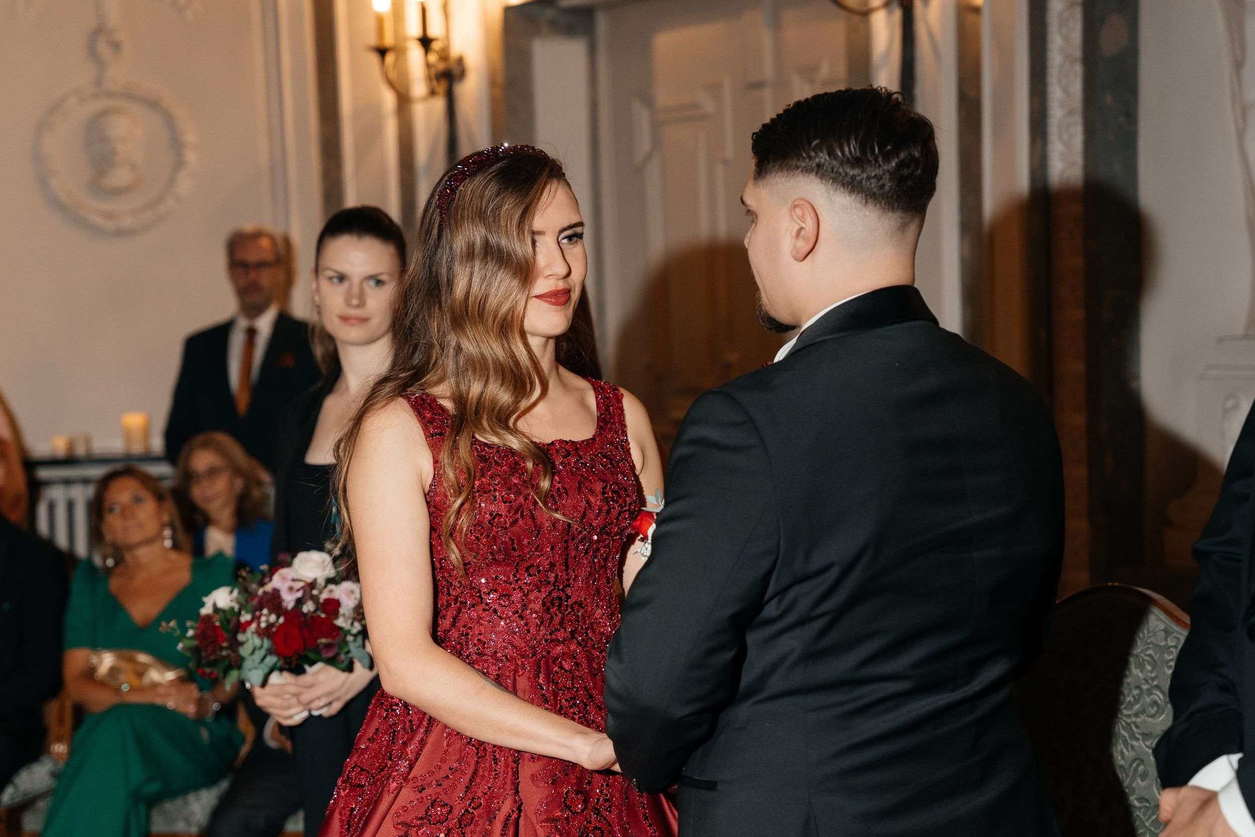 Civil Wedding in Frankfurt-Höchst. Wedding photographer & videographer Frankfurt | Denis Mirosnik