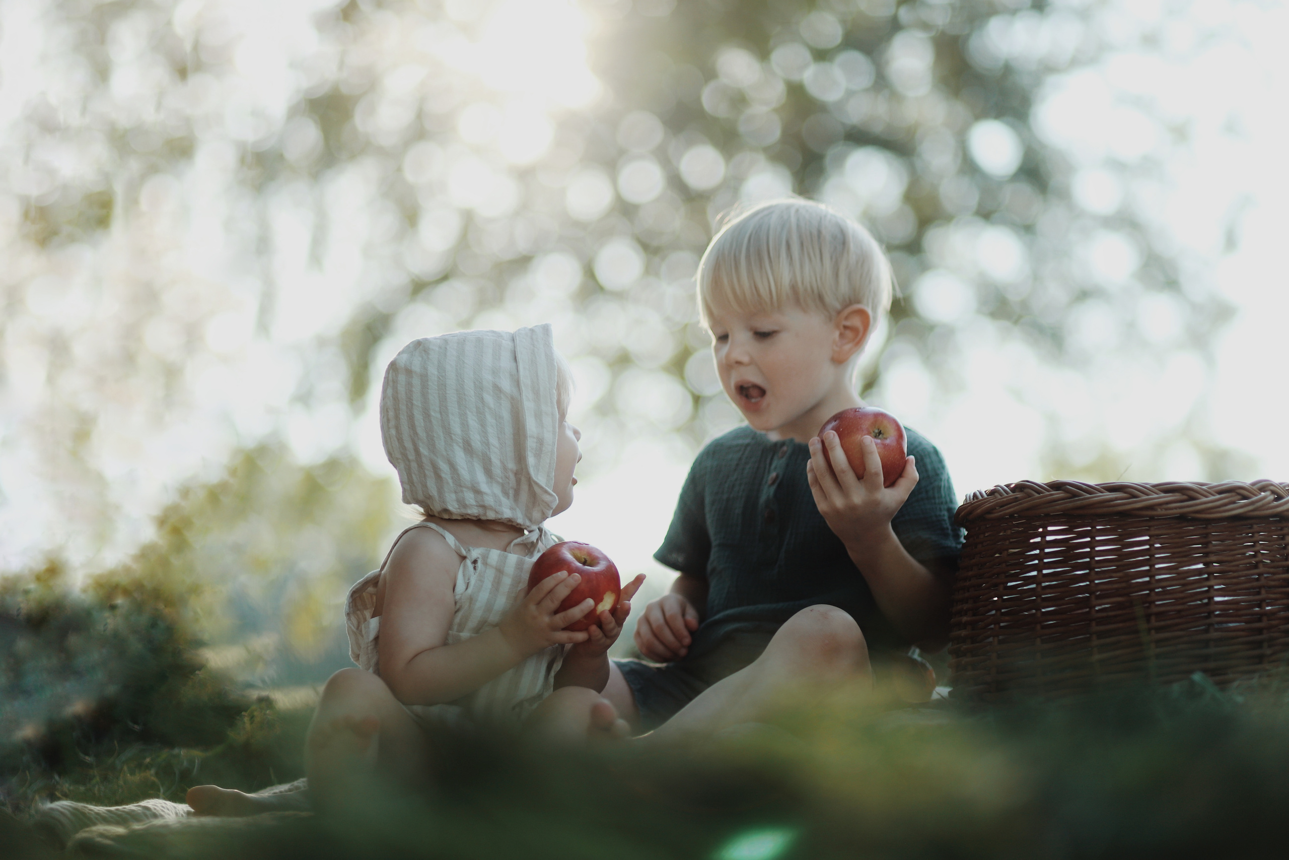 Apfelgarten-Shooting. Olena Fritz Fotografie