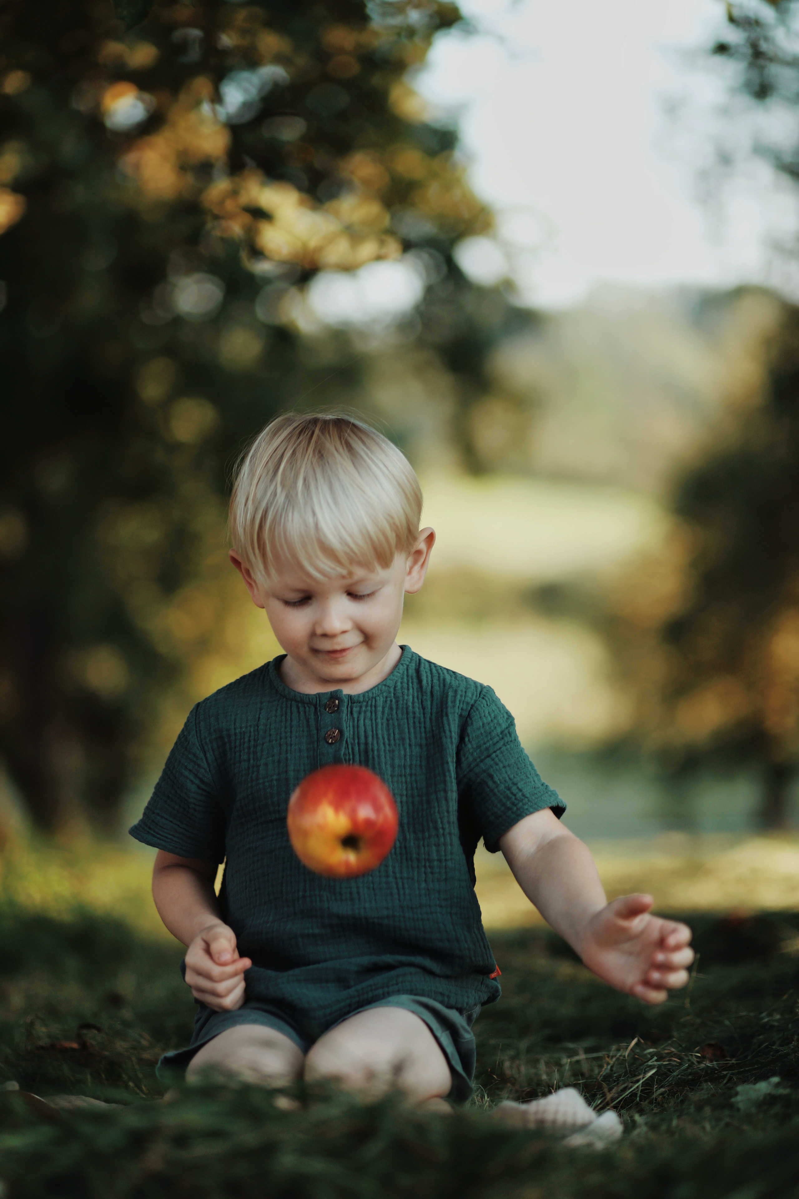 Apfelgarten-Shooting. Olena Fritz Fotografie