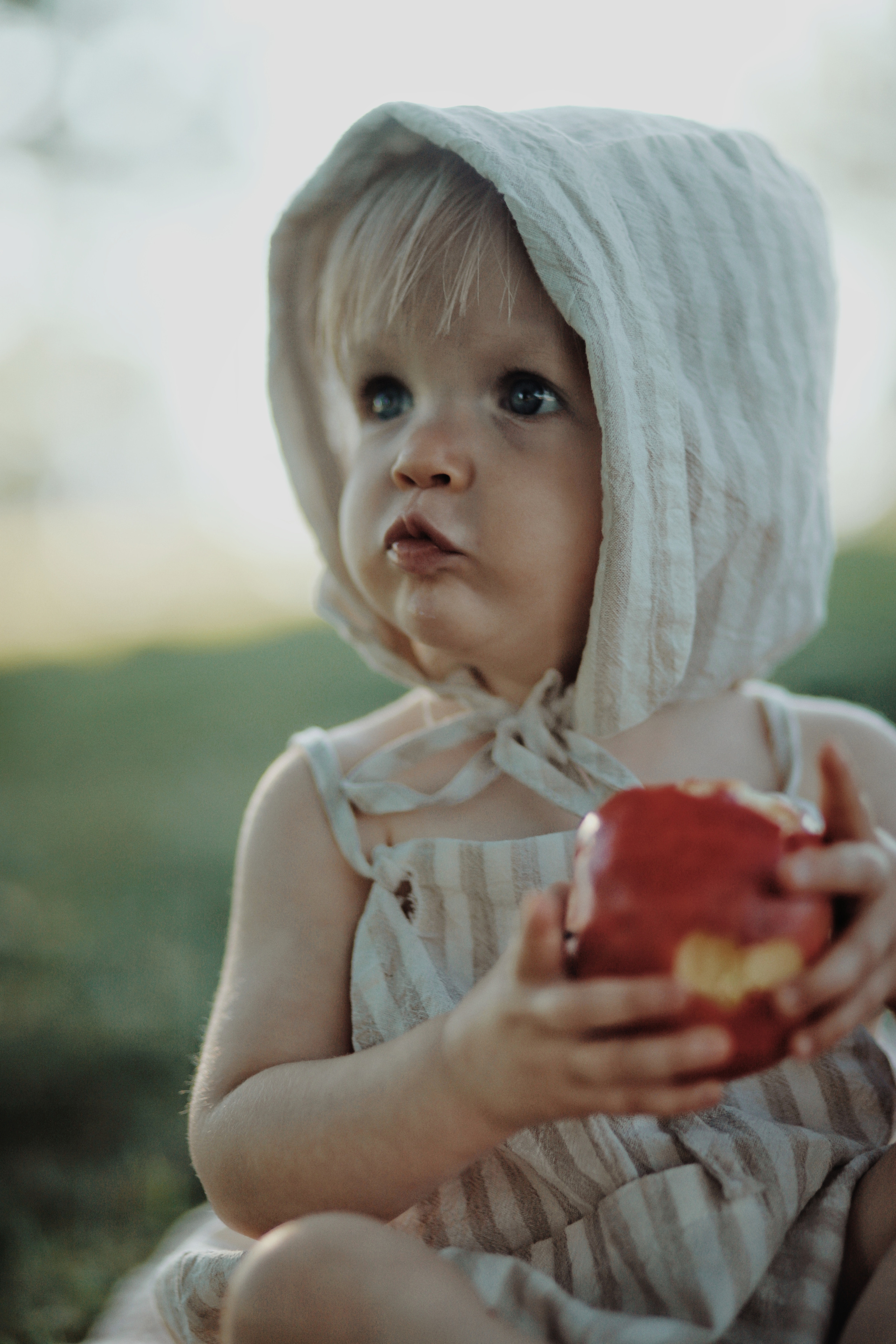 Apfelgarten-Shooting. Olena Fritz Fotografie