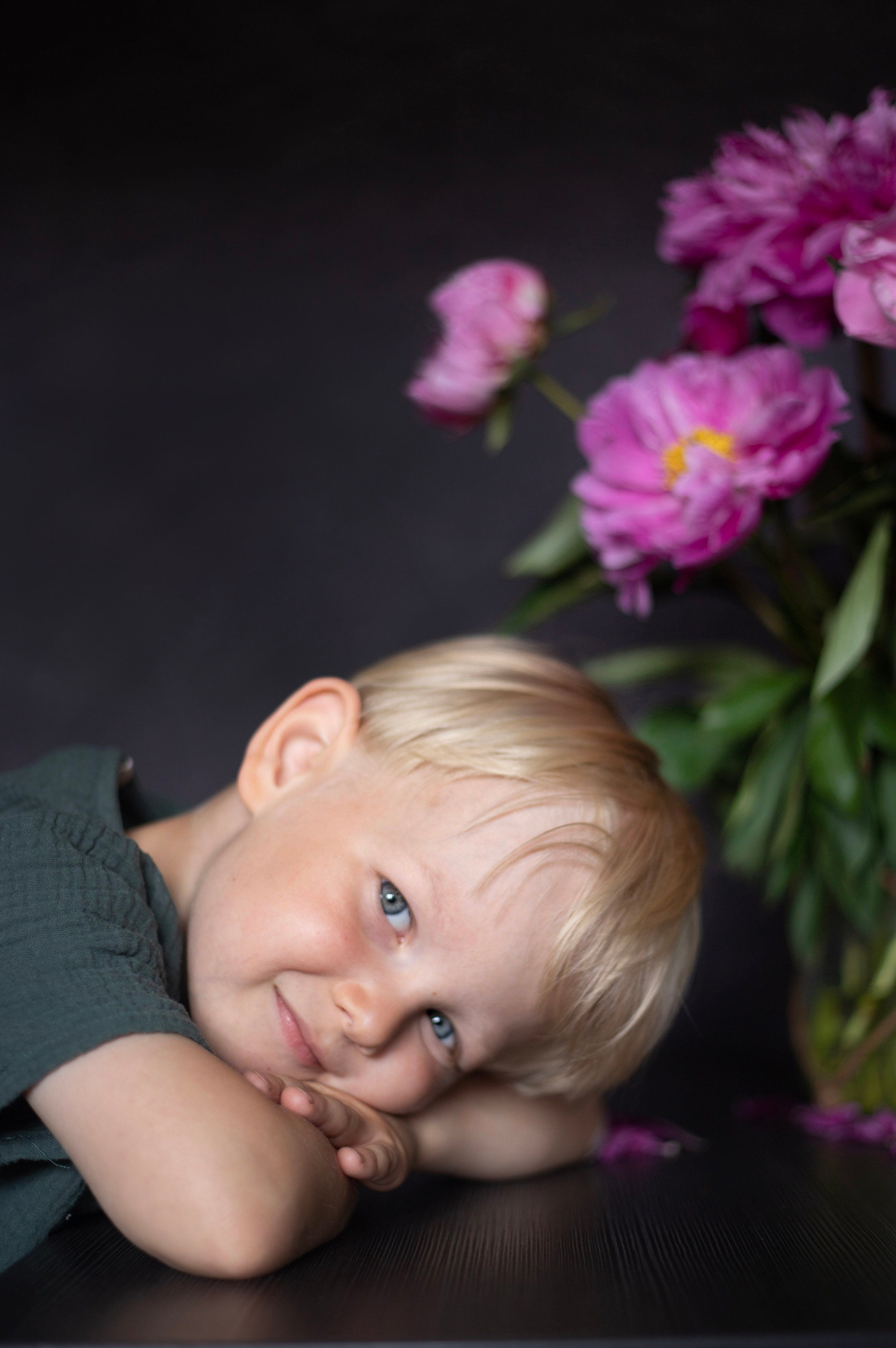 Fotografie zu Hause (mit Blumen. Olena Fritz Fotografie