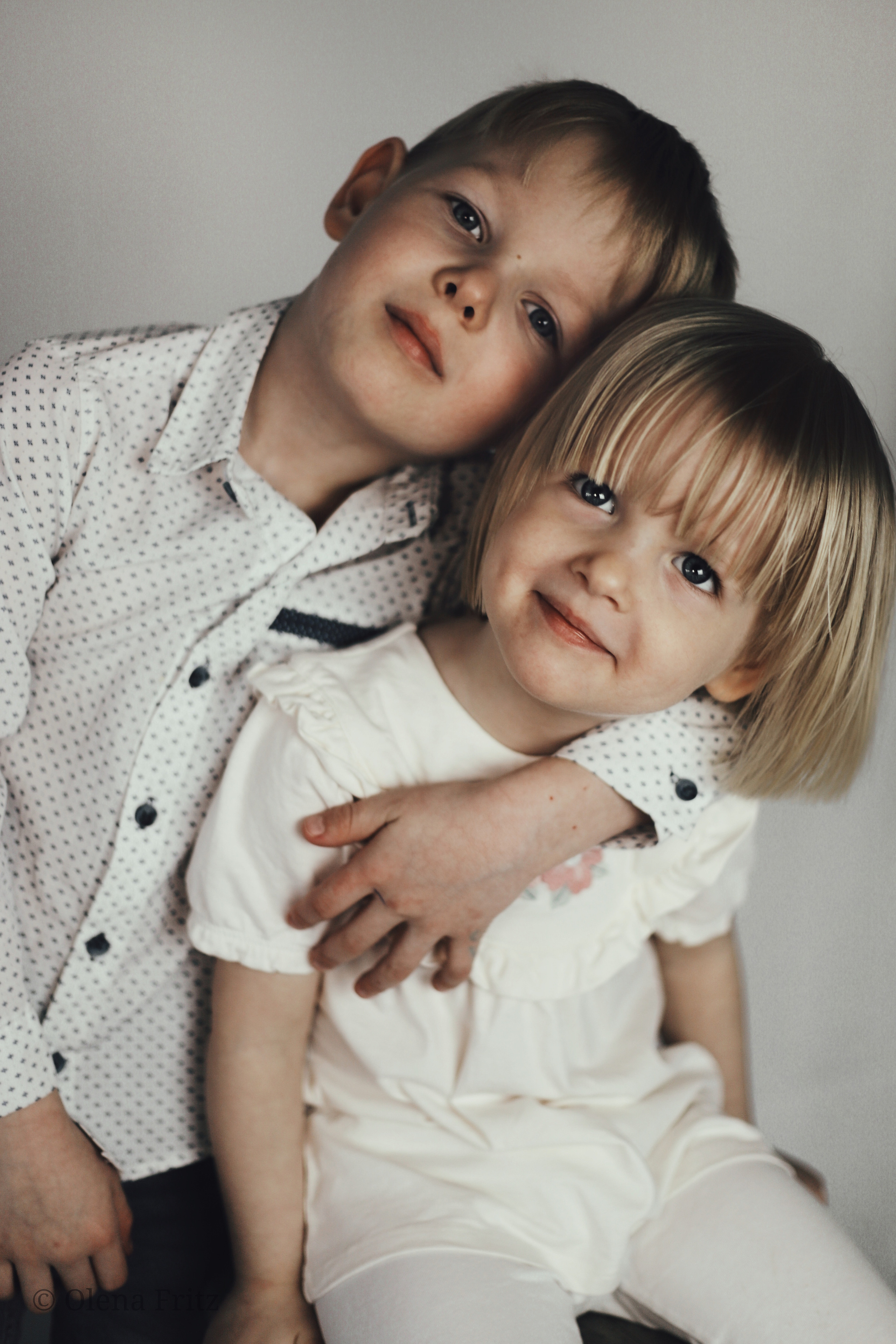 Geschwister-Fotografie. Olena Fritz Fotografie