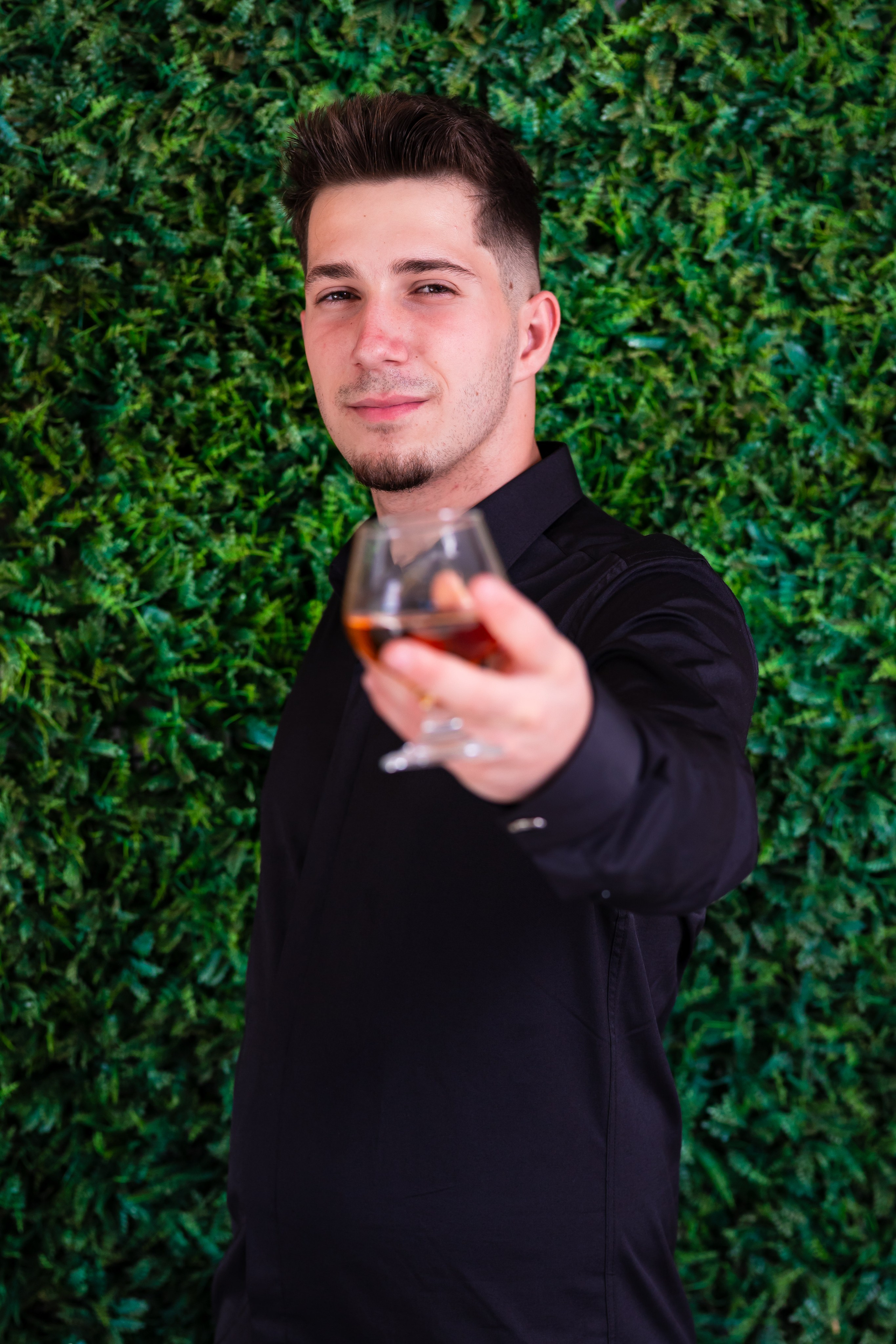 Majorat Denis. Ionut Brehuescu — Fotograf