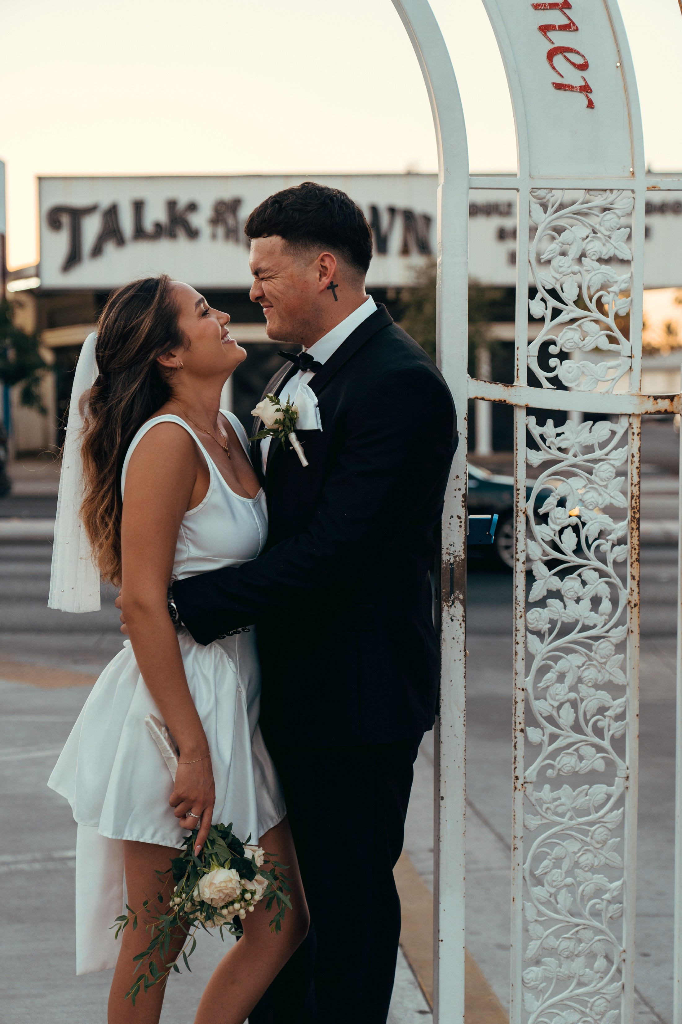 Valeria&Jonhattan. Wedding & elopement photographer Viktoriya Kravtsov. Las Vegas