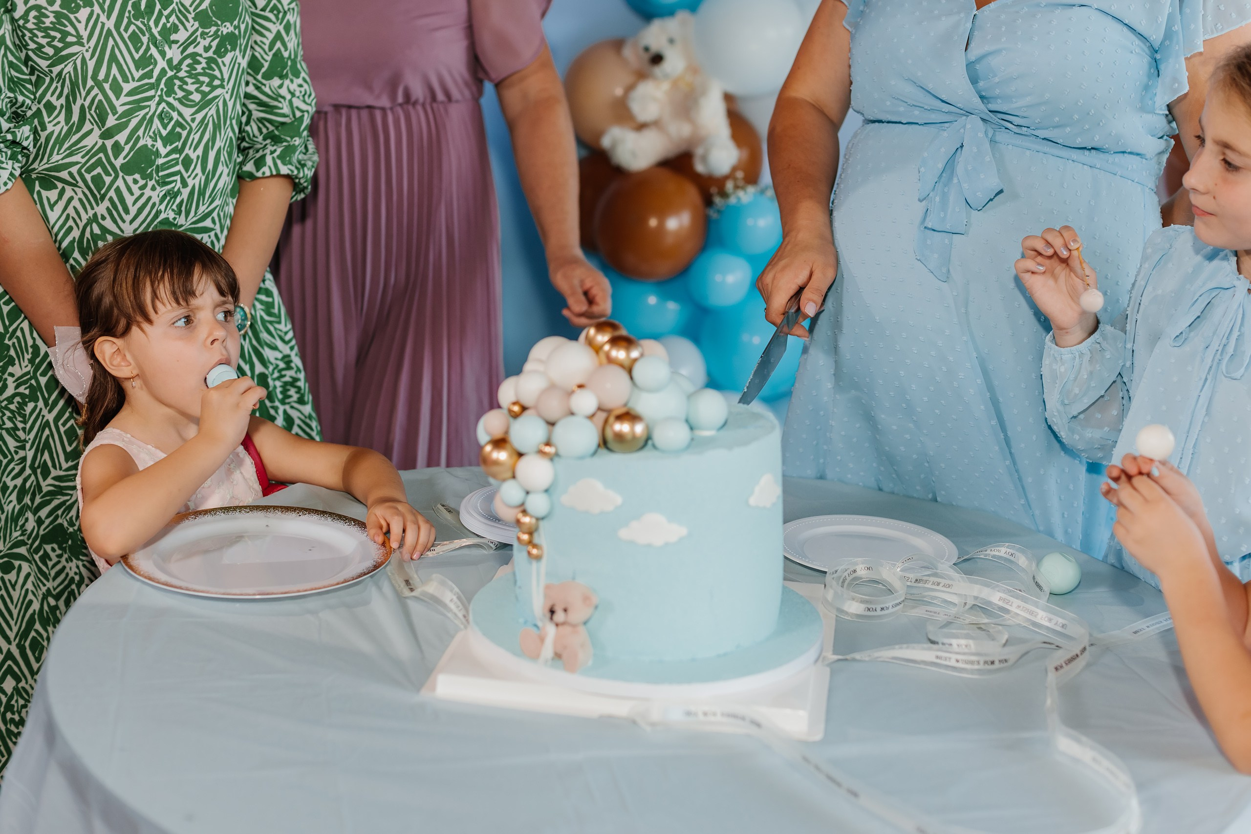 10.01.2022 Baby shower. Wedding family event photographer in Chicago Nick Yushevich