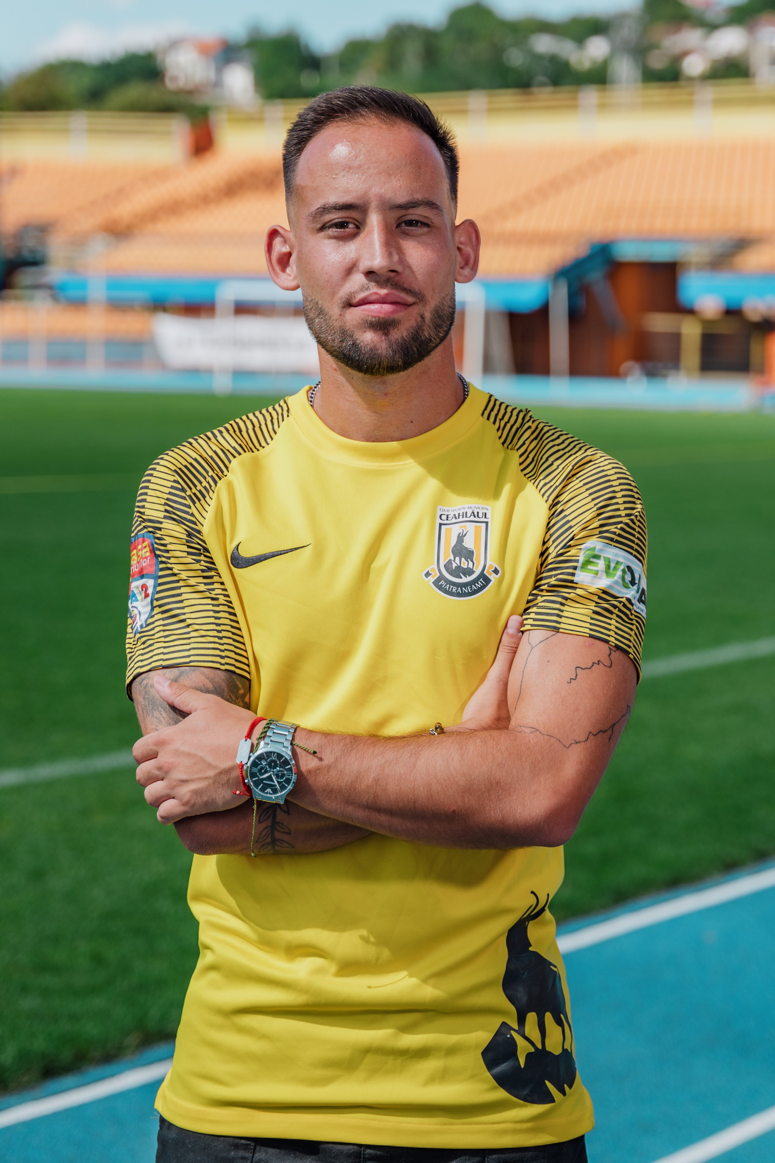 Folha. Dragosbaciuartphotographer