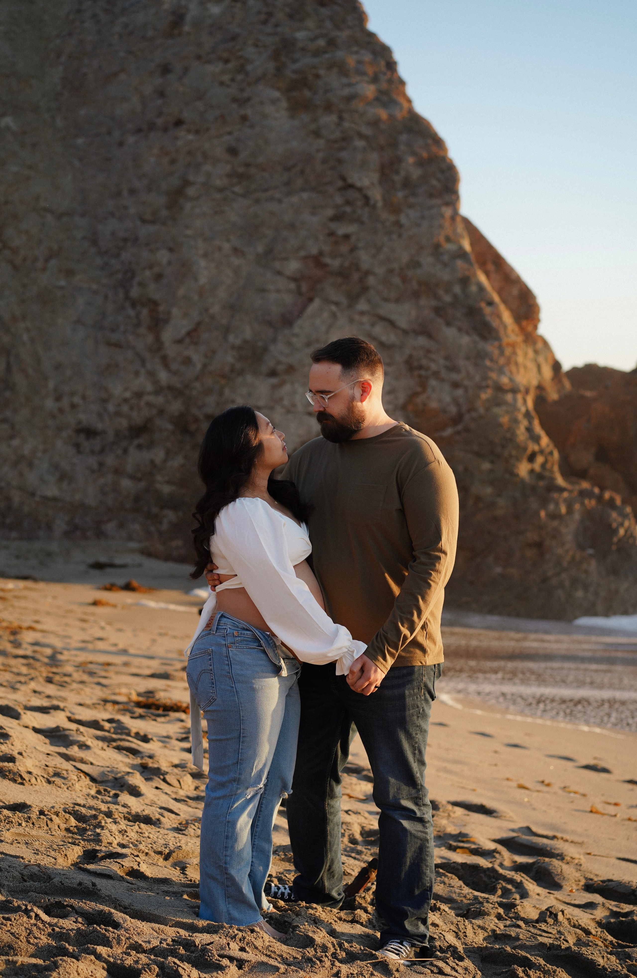 Family photoshoot. Family photoshoot outside. Beach photoshoot. Family holiday photoshoot. Sunset photoshoot