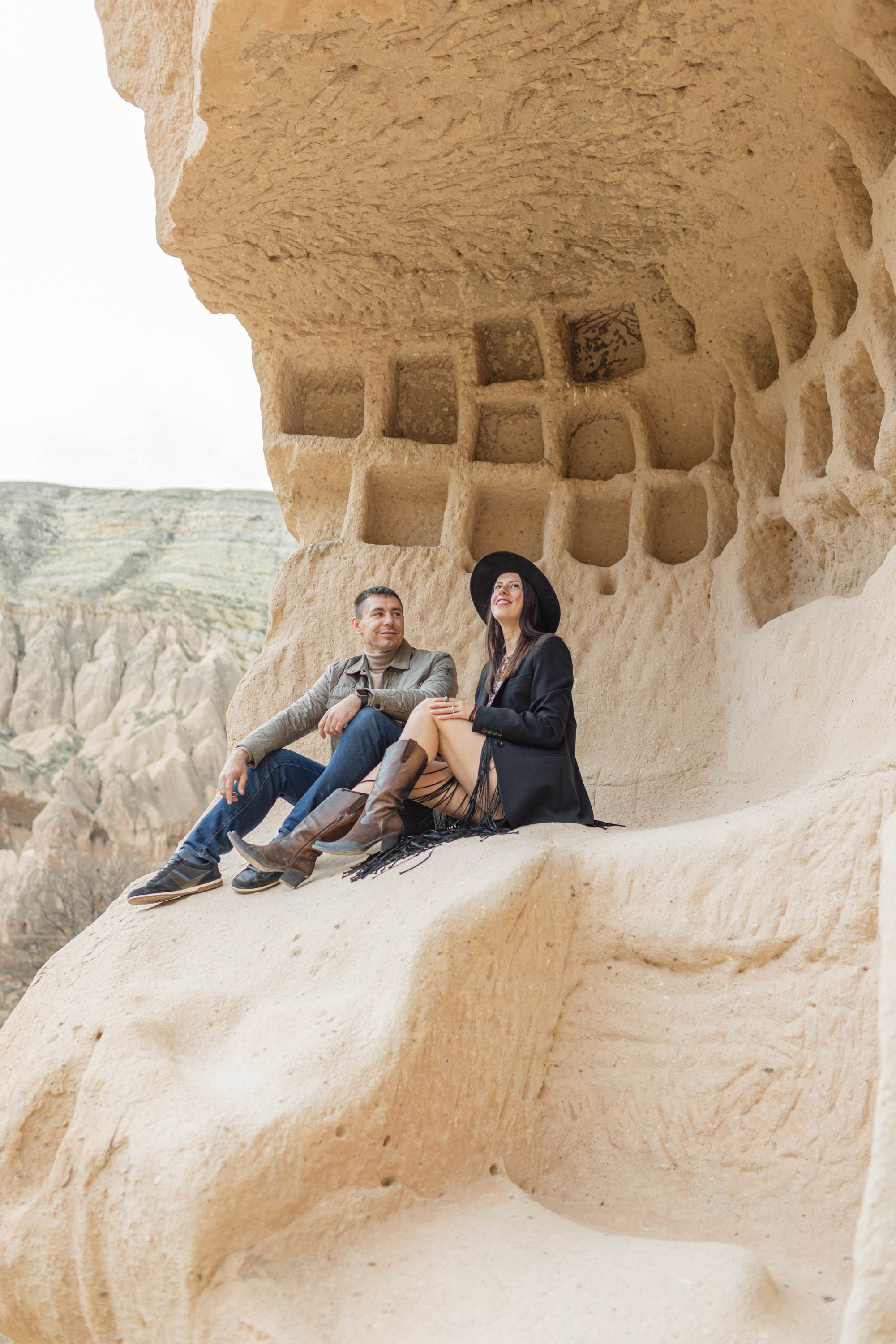 Stylish Photoshoot in the Charming Streets and Valleys of Cappadocia. Julia Ganch I Fashion Wedding Photography I Cappadocia Turkey