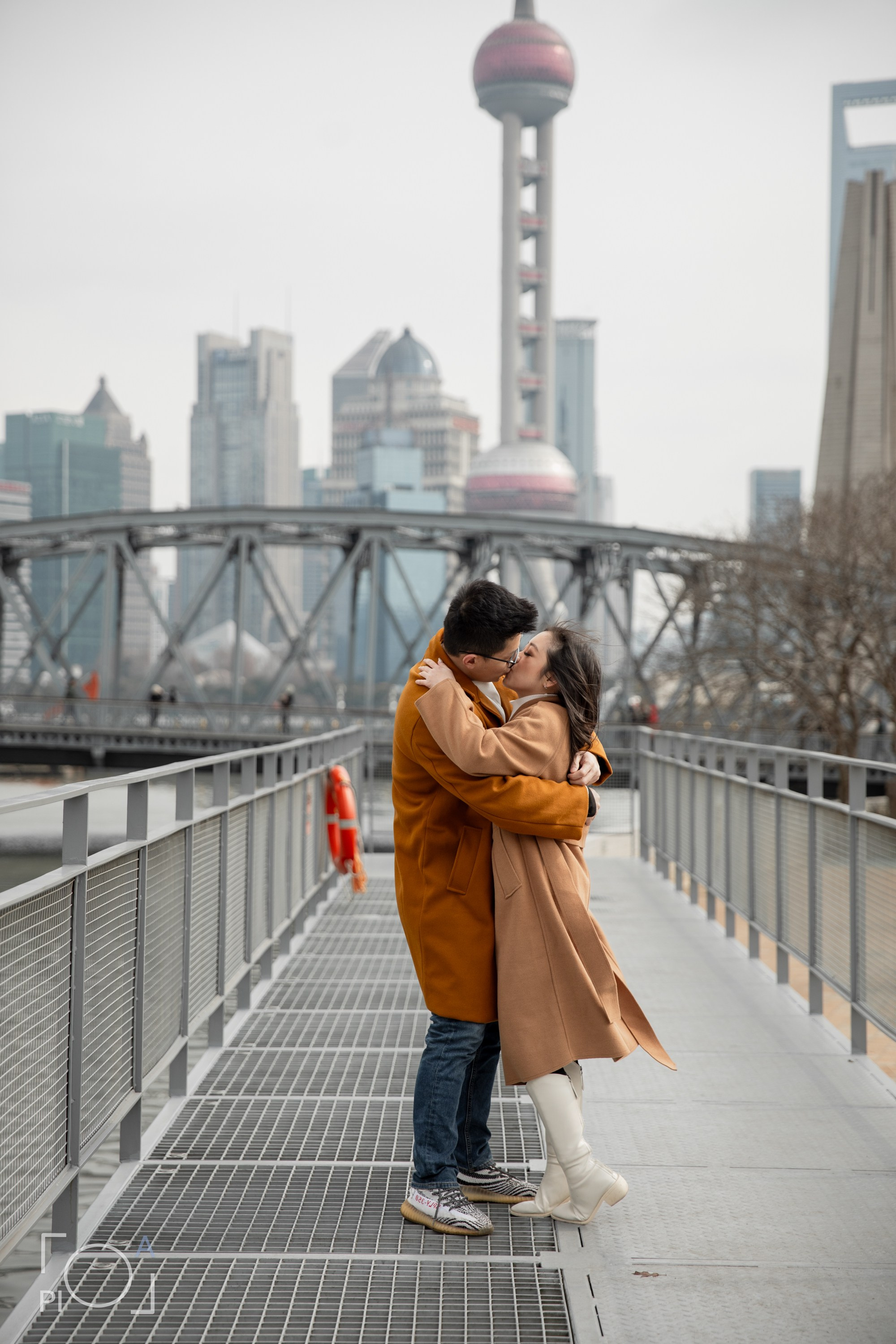 100 поцелуев в Шанхае. Фотограф в Шанхае — Лола Пидлуская