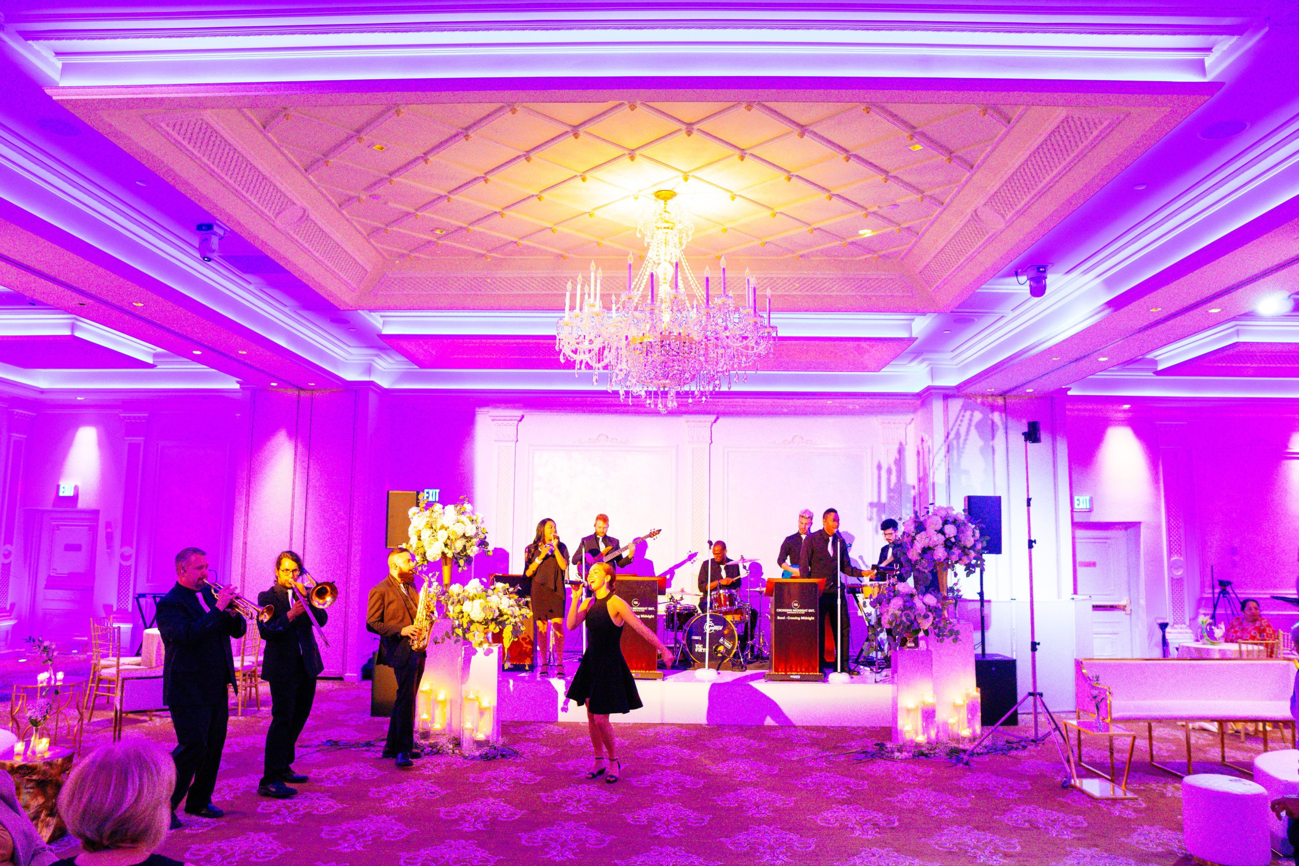 Sukhadia. Plaster molding