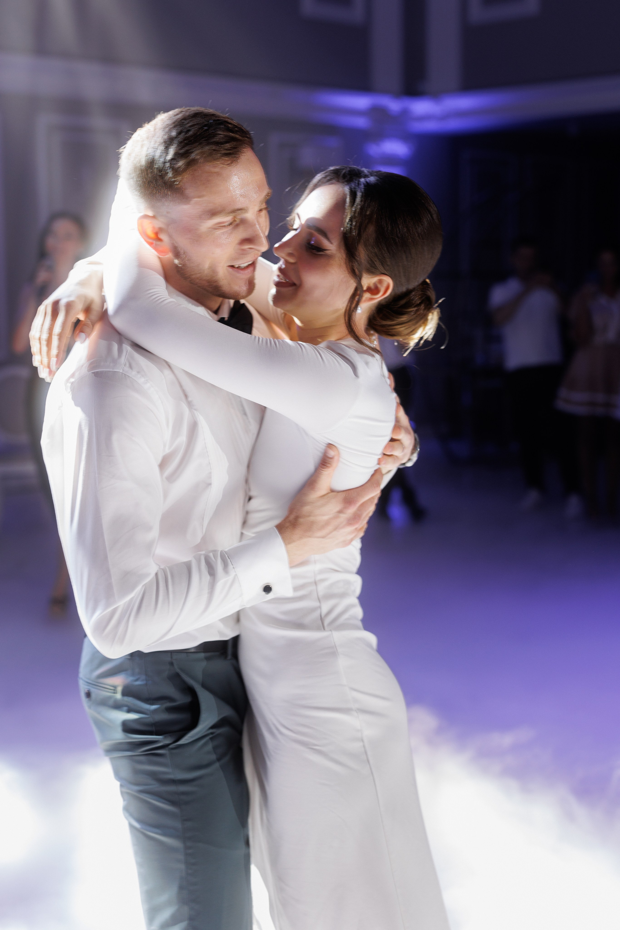 Vasile & Iuliana. Fotograf de nuntă și de familie — Dinu Bargan