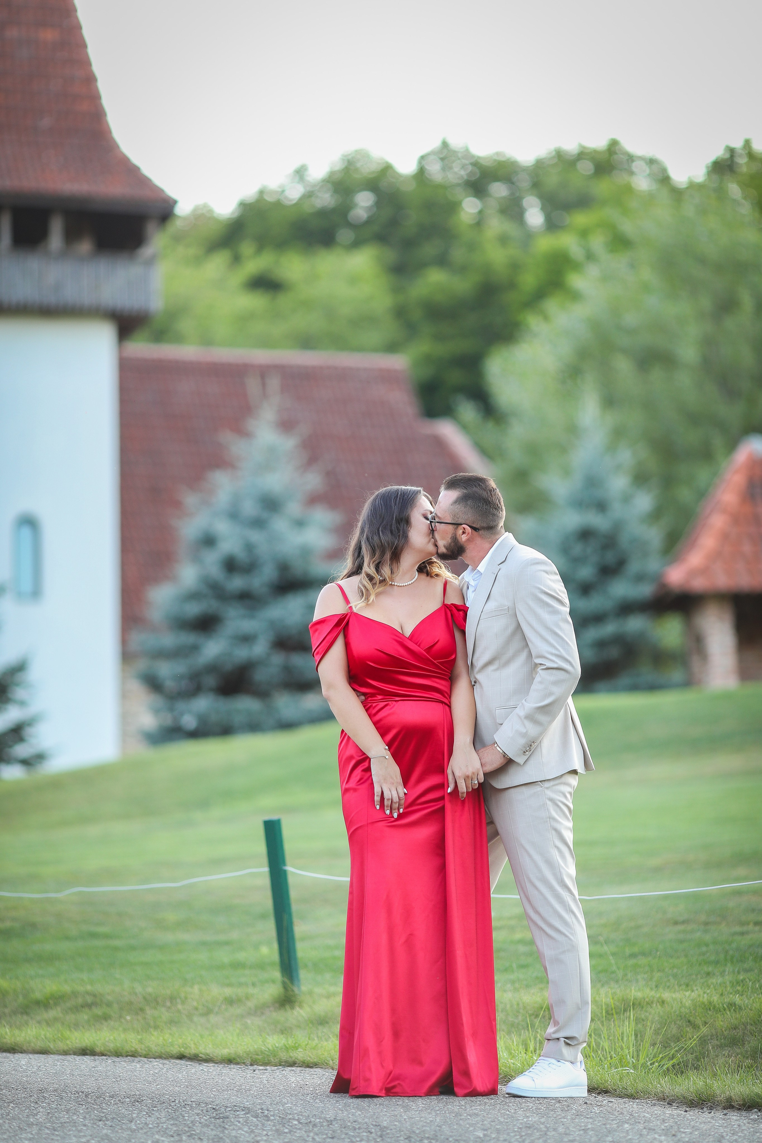 Nunta Anastasiei și a lui Ionuț de la SunGarden Cluj-Napoca a fost o “nunta de vis”. Rares Bucur is a professional wedding photographer based in Cluj-Napoca, Romania, specializing in wedding photography