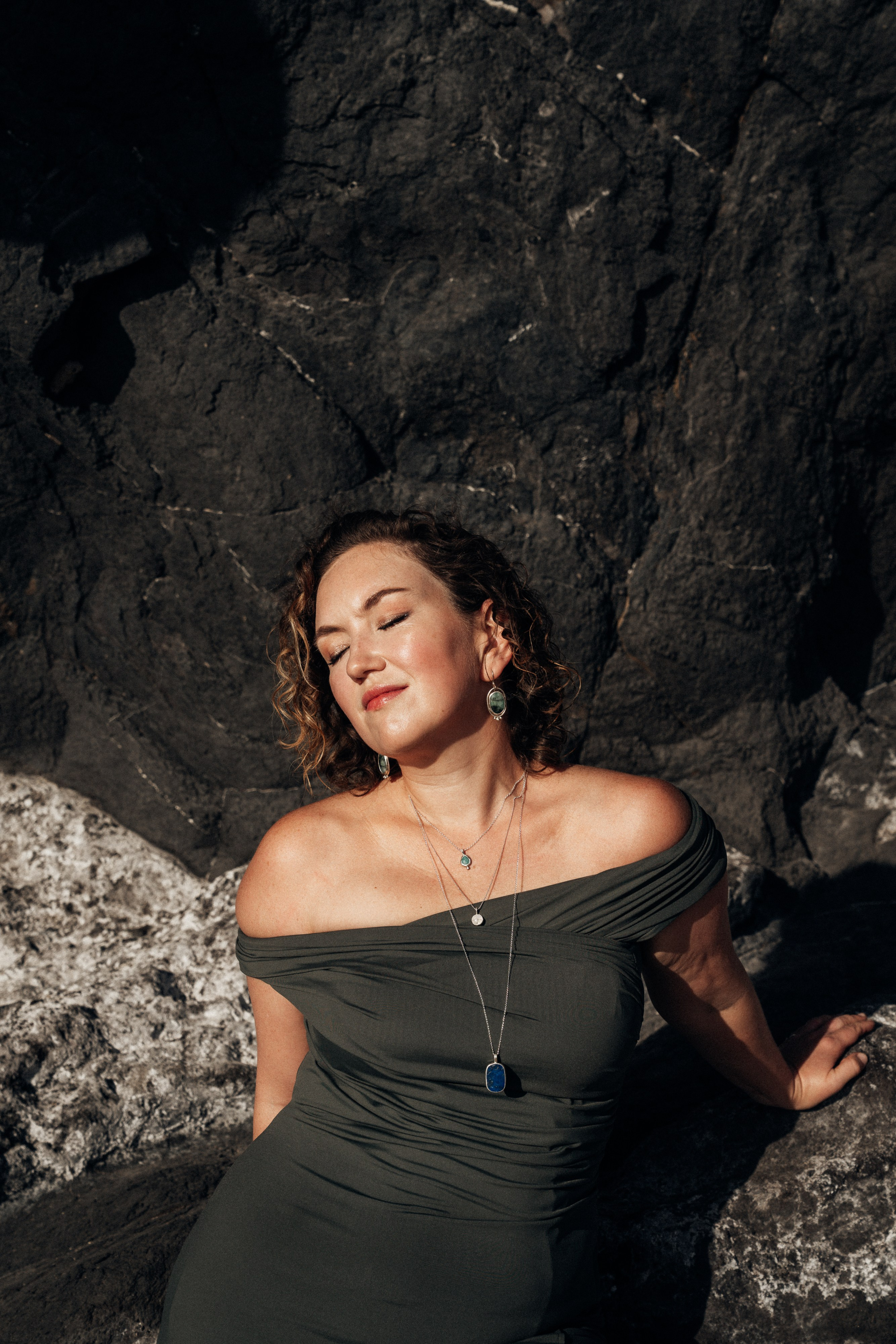 Business content. Tania Bonnet | Professional photographer in Tenerife — Flying dress sessions