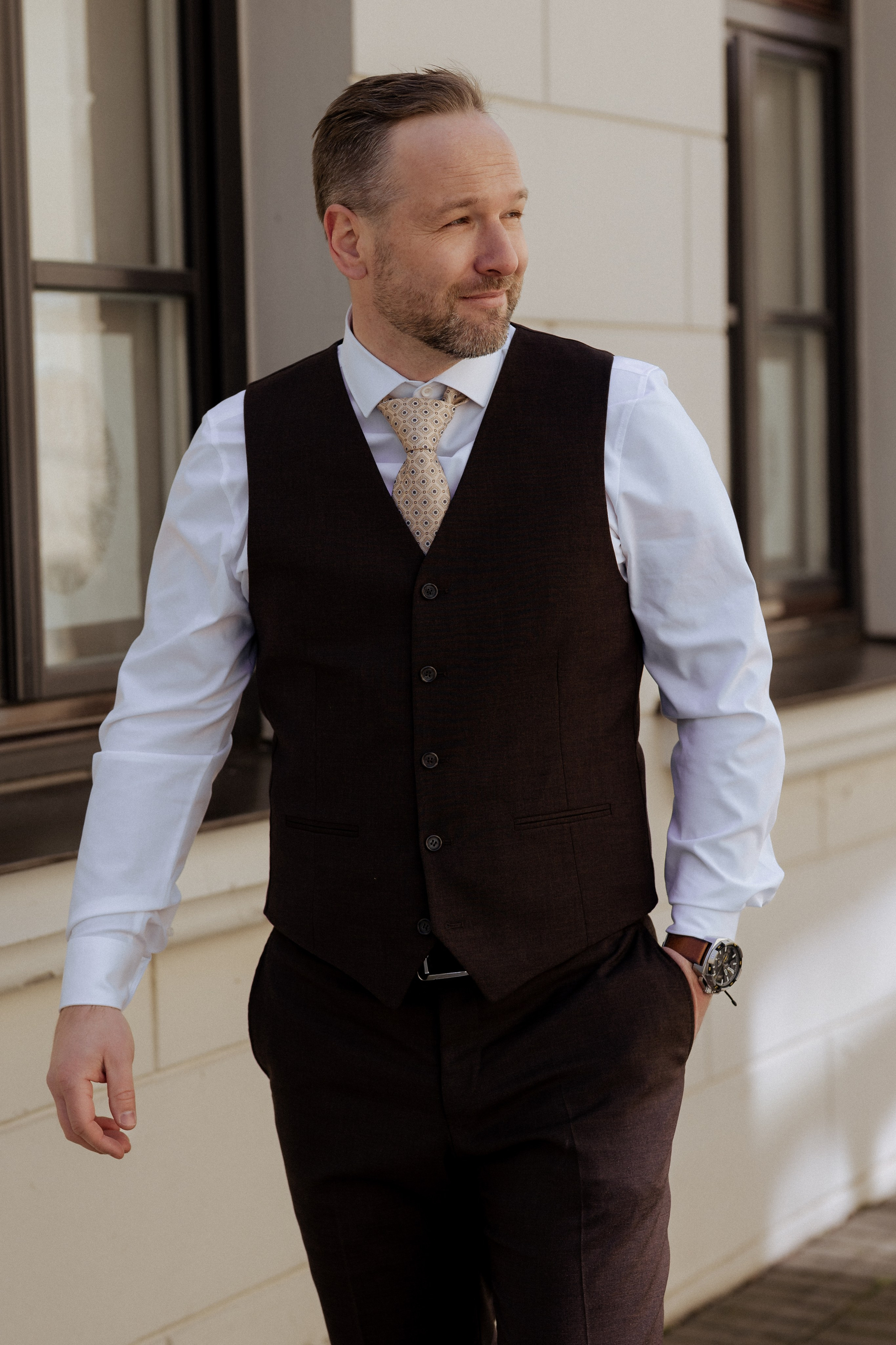 Monika ir Vytautas — miestu alsuojanti trumpa jaunųjų fotosesija Kaune