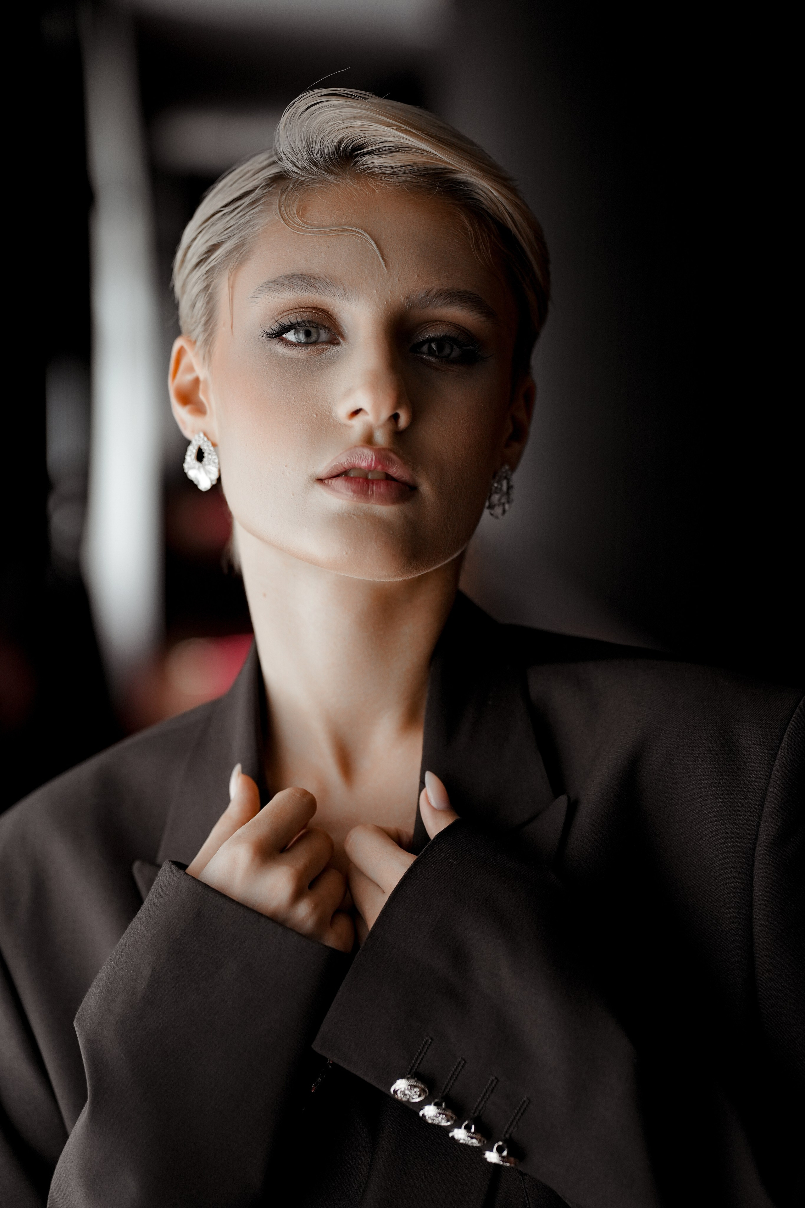 Николь Амир