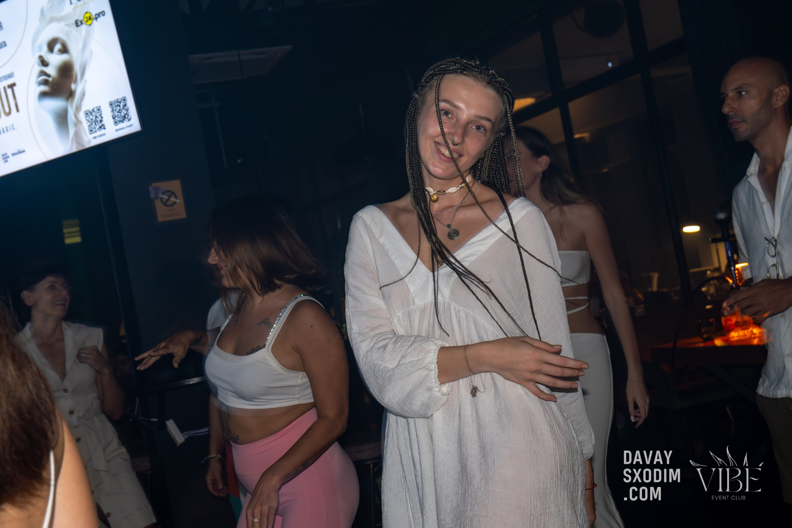 Вечеринка White Out | Фоторепортаж | Видеорепортаж | Афиша | DAVAYSXODIM.com PHUKET. АФИША|ФОТОРЕПОРТАЖИ|ИВЕНТЫ|ПХУКЕТ