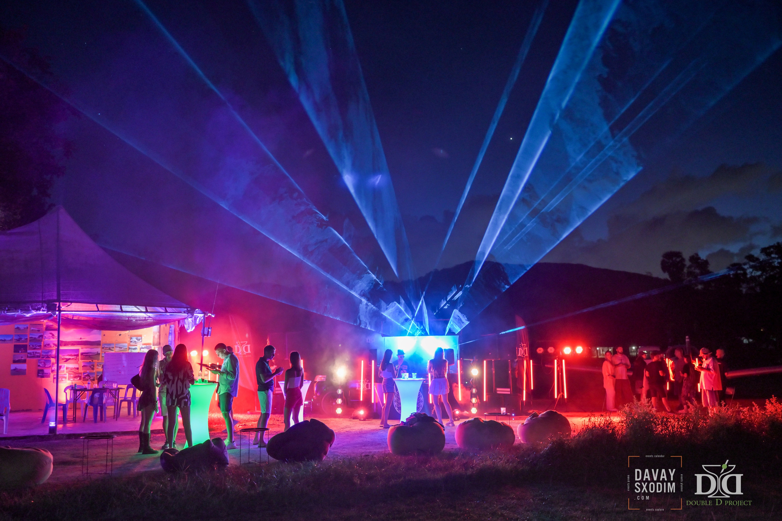 Вечеринка на аэродроме | Фоторепортаж | Афиша | DAVAYSXODIM.com PHUKET. АФИША|ФОТОРЕПОРТАЖИ|ИВЕНТЫ|ПХУКЕТ