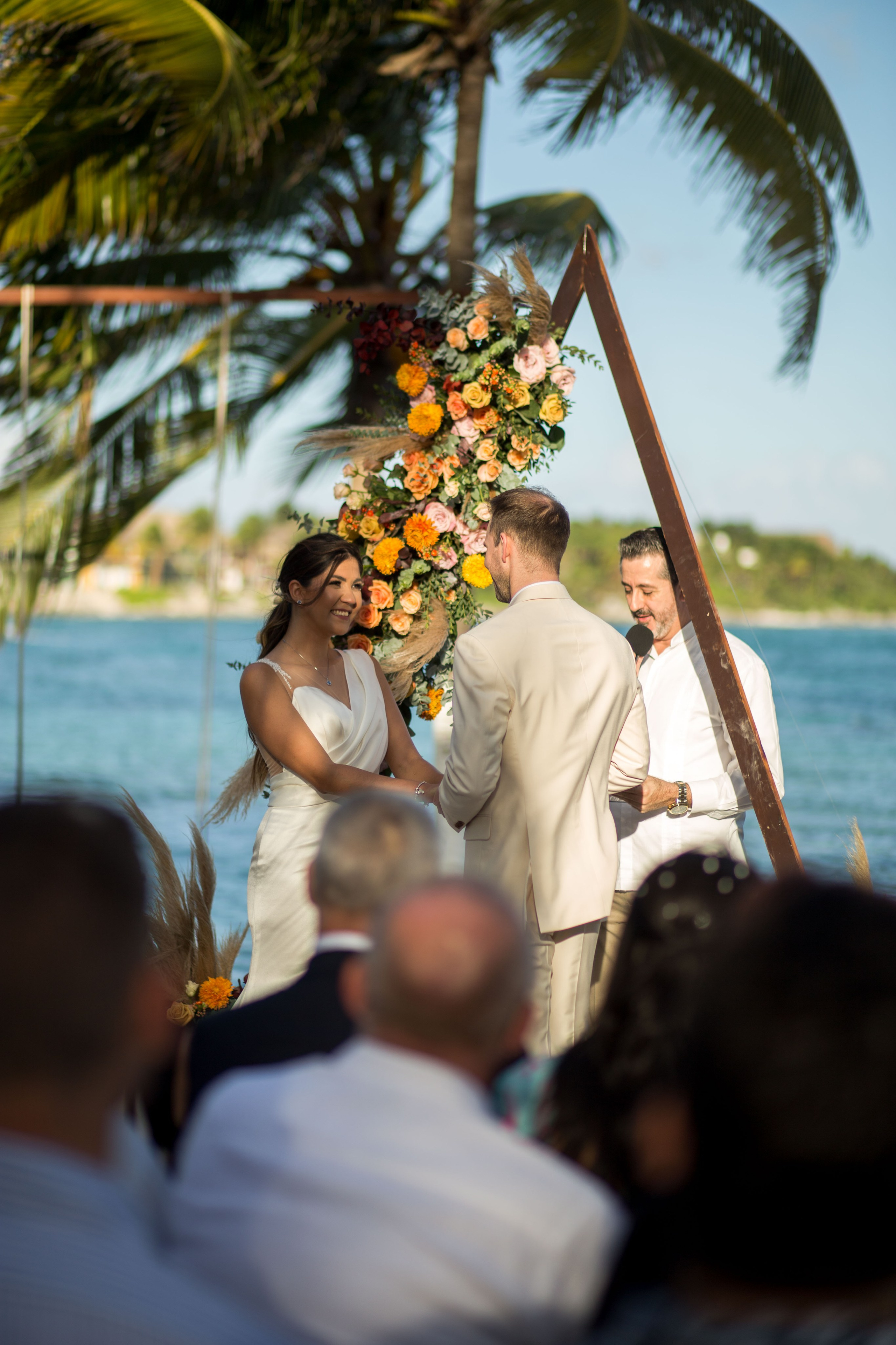 Wedding Photo Cancun. Alfredo Vazquez Wedding Films & Photography | Mexico & Destination Weddings