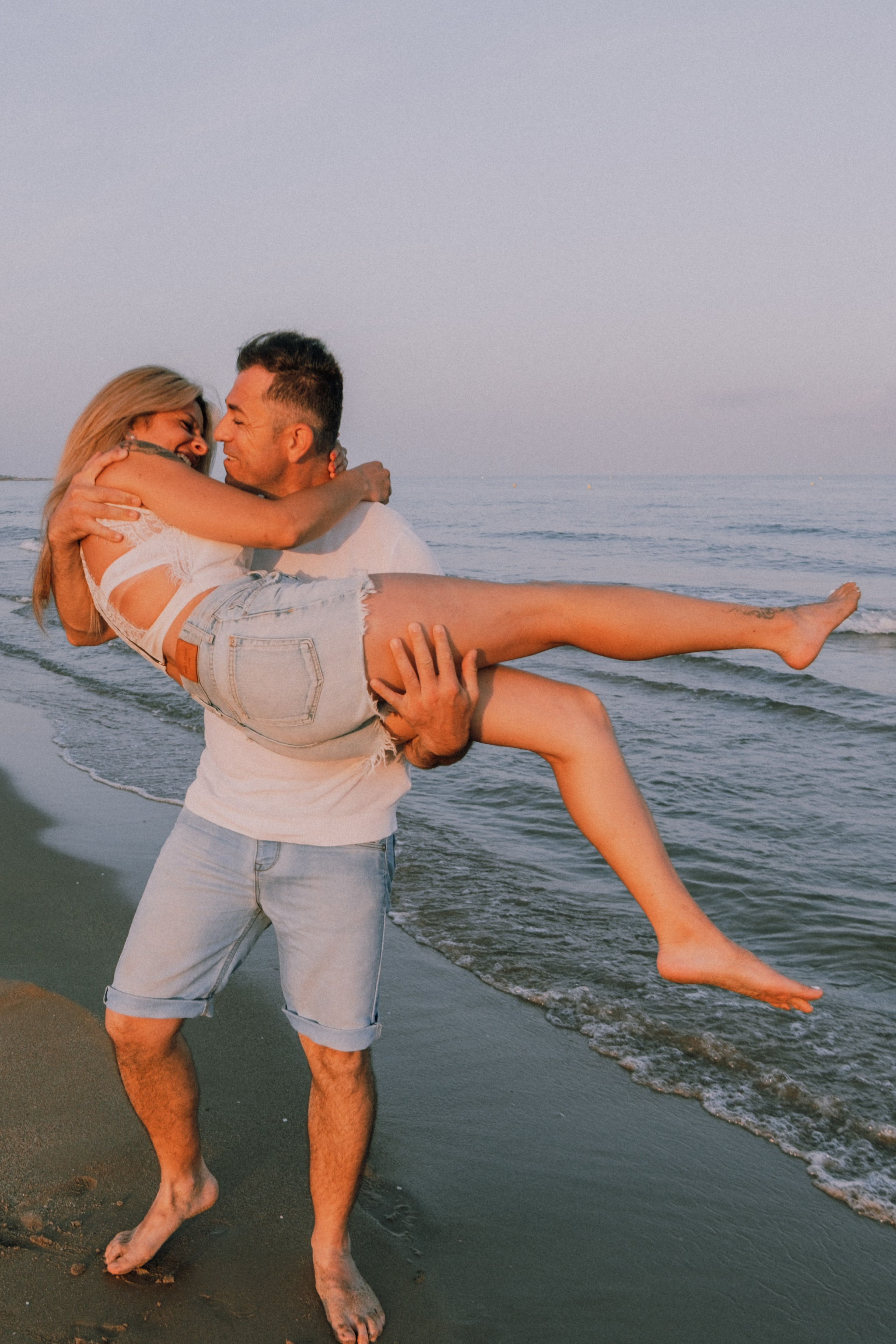Sesión familiar en la playa. Fotografía profesional en Calafell - Elena Medvedeva