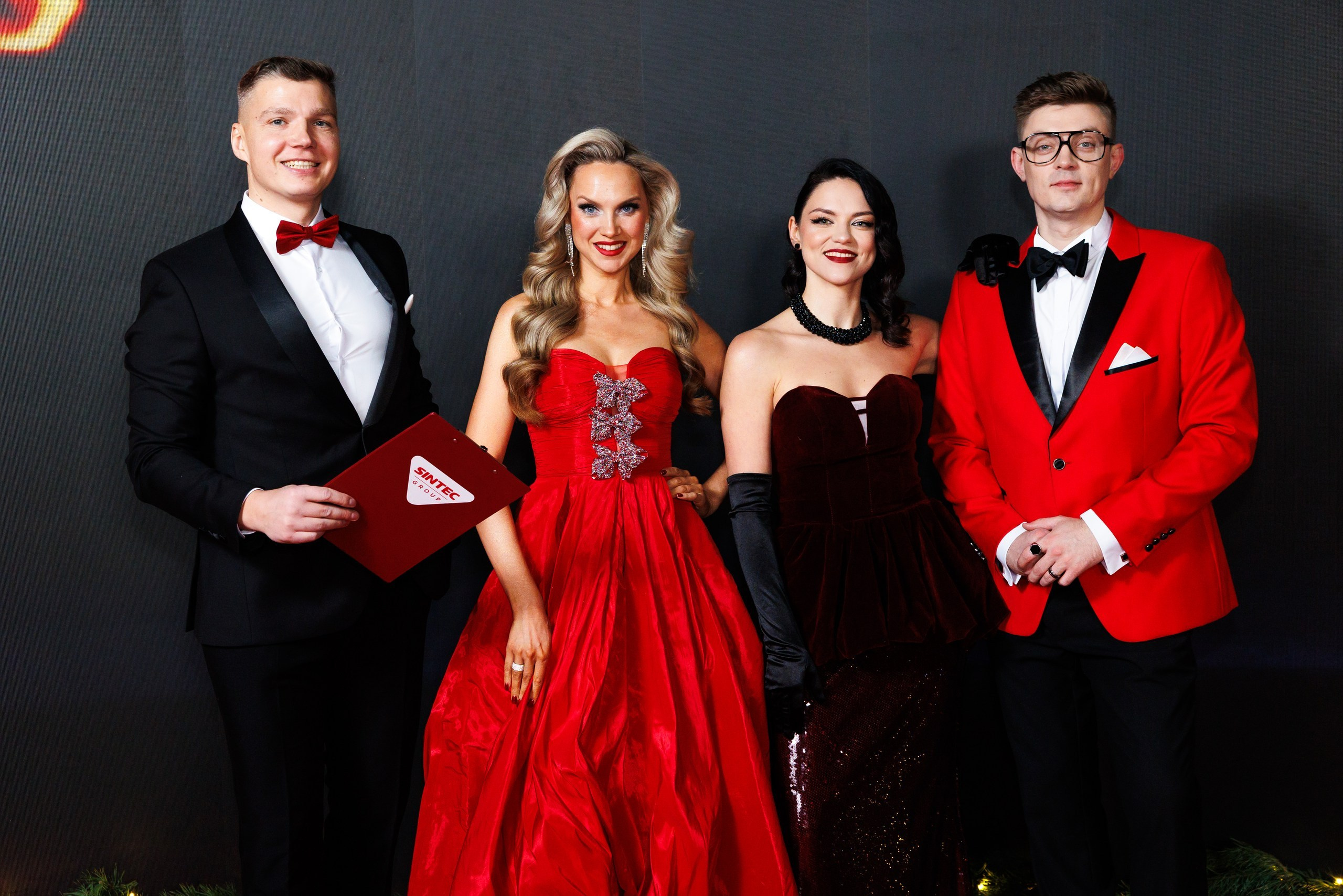 Новогодний корпоратив SINTEC Group. Ведущая Москва Лена Чайка