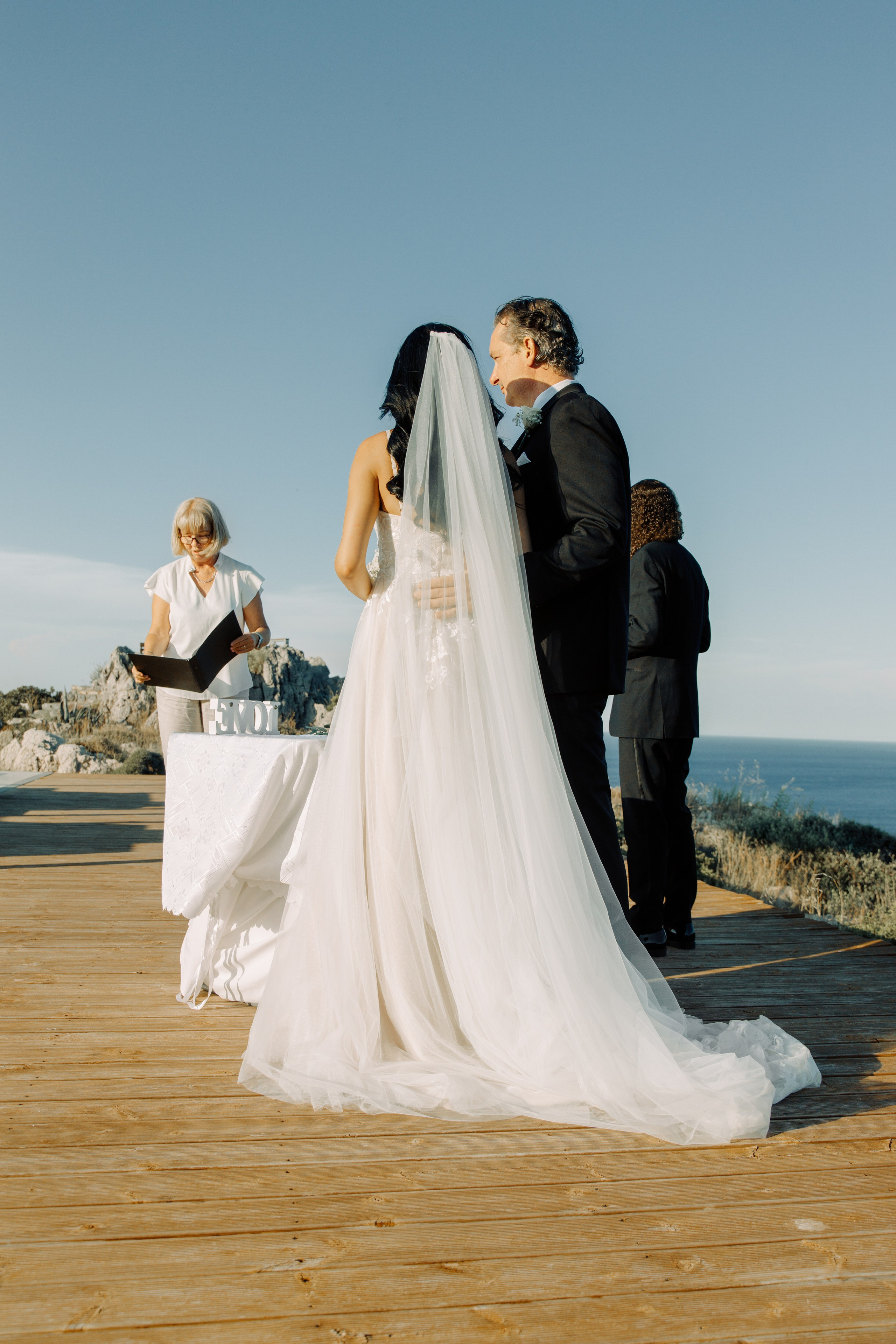 Vow Renewal Ceremony. Portrait- und Hochzeitsfotografin Irene Art Photo mit Sitz auf der griechischen Insel Rhodos