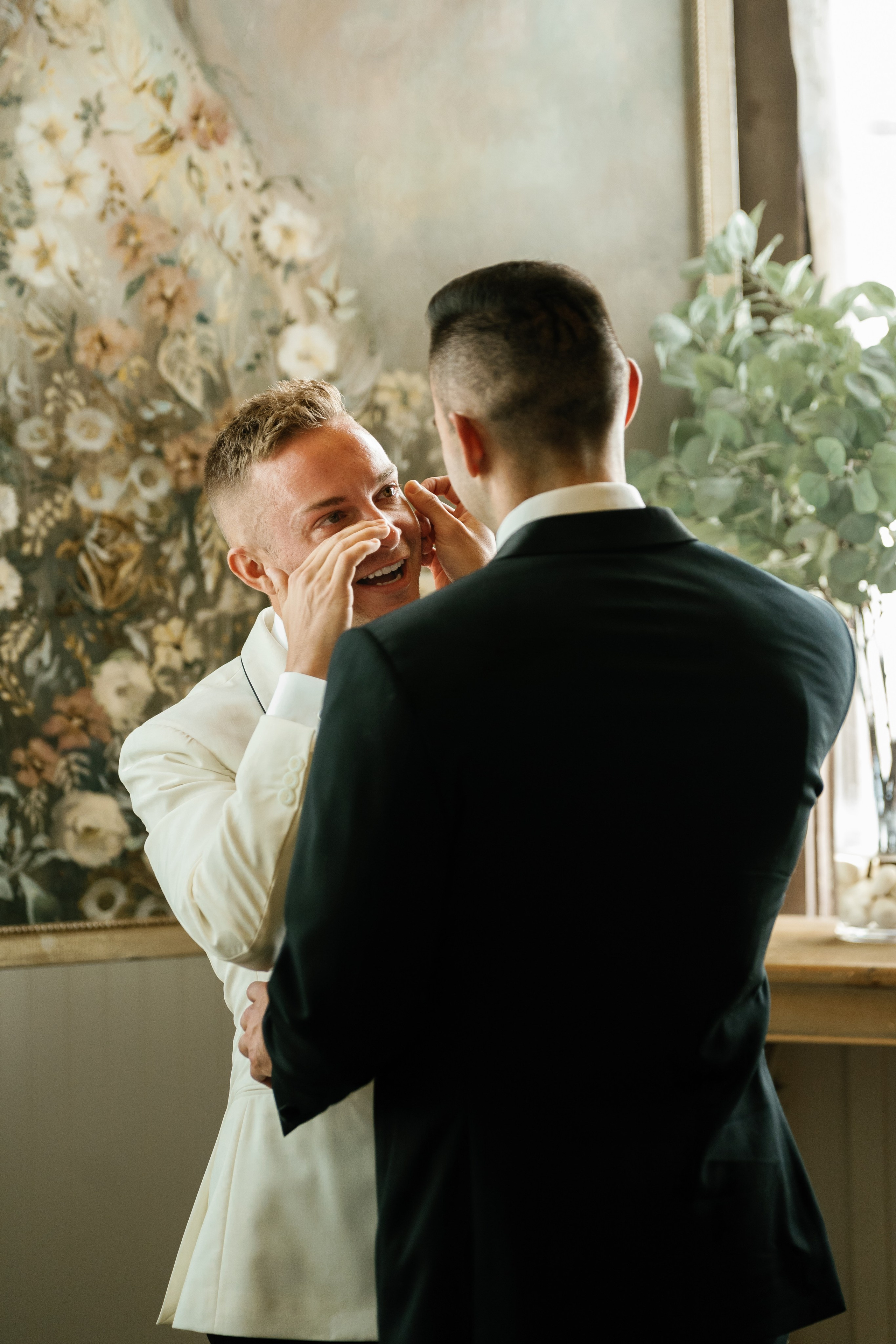 LGBT wedding photographer in California. Wedding Photography & Videography Team in California, Los Angeles, San Francisco, San Diego and Travel
