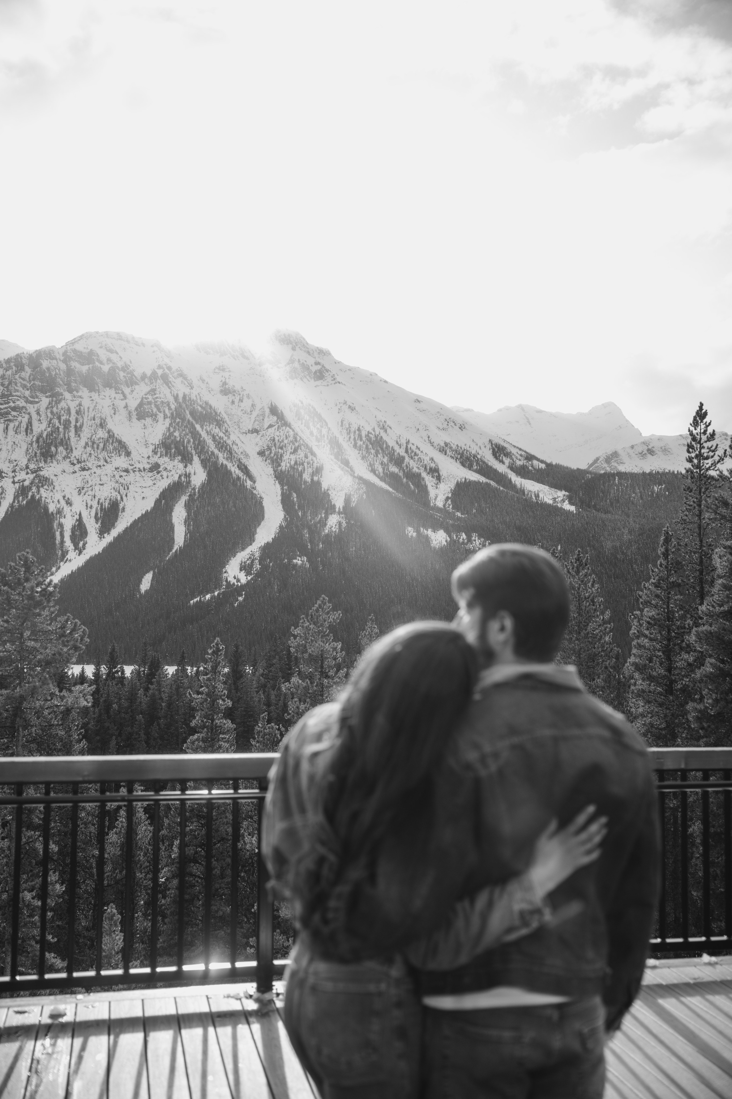 Ski engagement session. Home