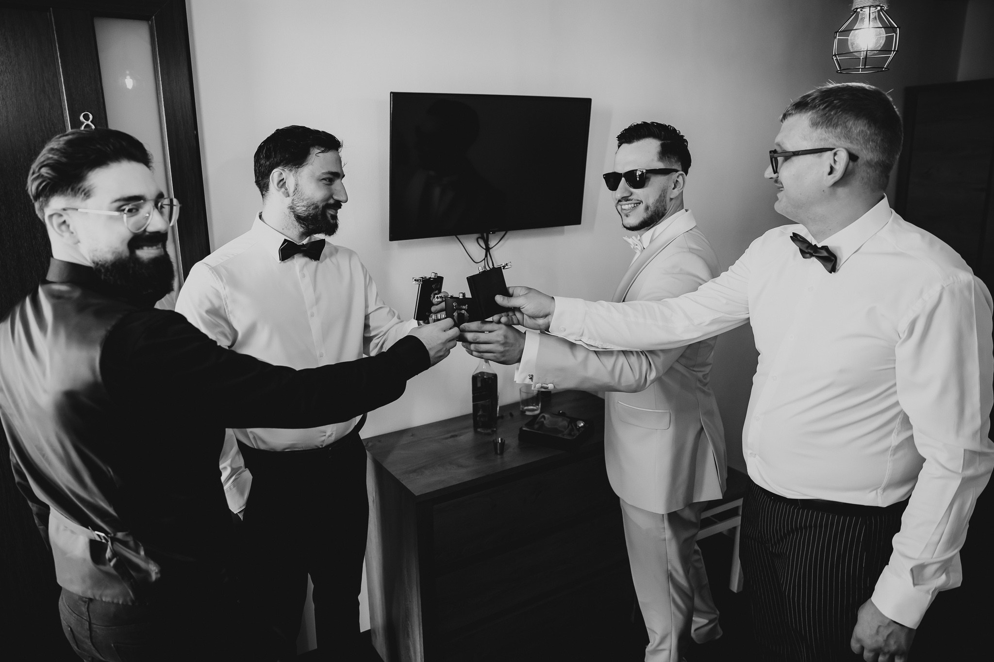 Ioana & Ionuț | Nuntă de poveste la Păstrăvăria Poiana din Mălini județul Suceava. Servicii foto-video profesionale, pentru momente de neuitat