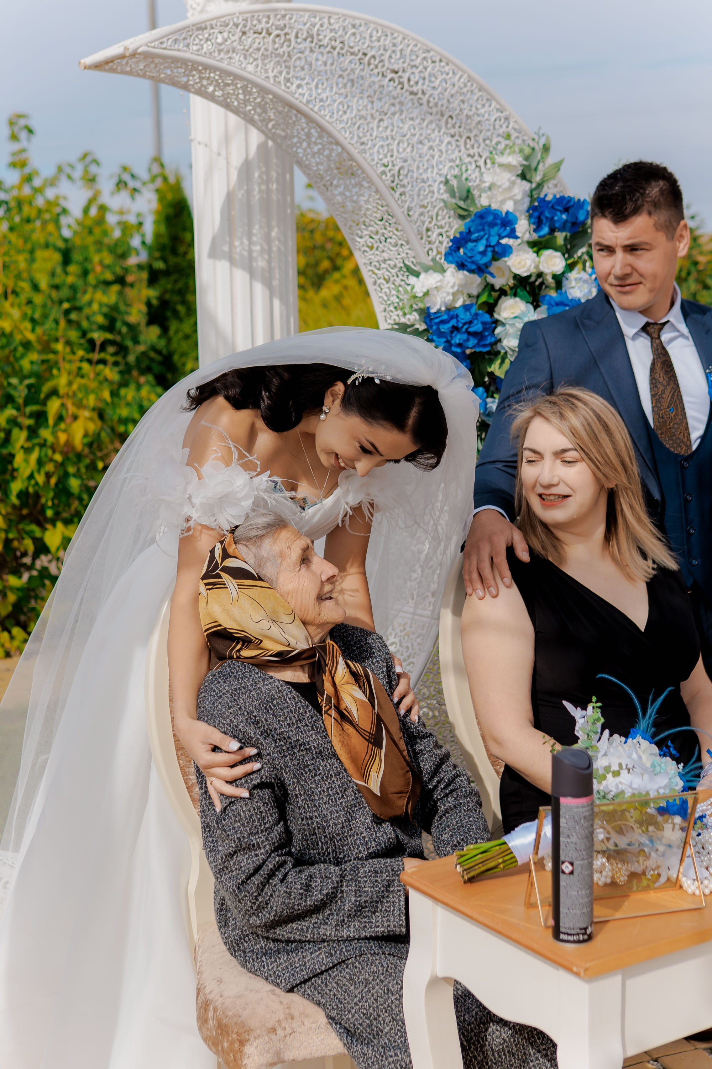 Loredana & Emilian – Ziua Nunții | Videografie - fotografie Botez Suceava, Iași, Botoșani. Servicii foto-video profesionale, pentru momente de neuitat