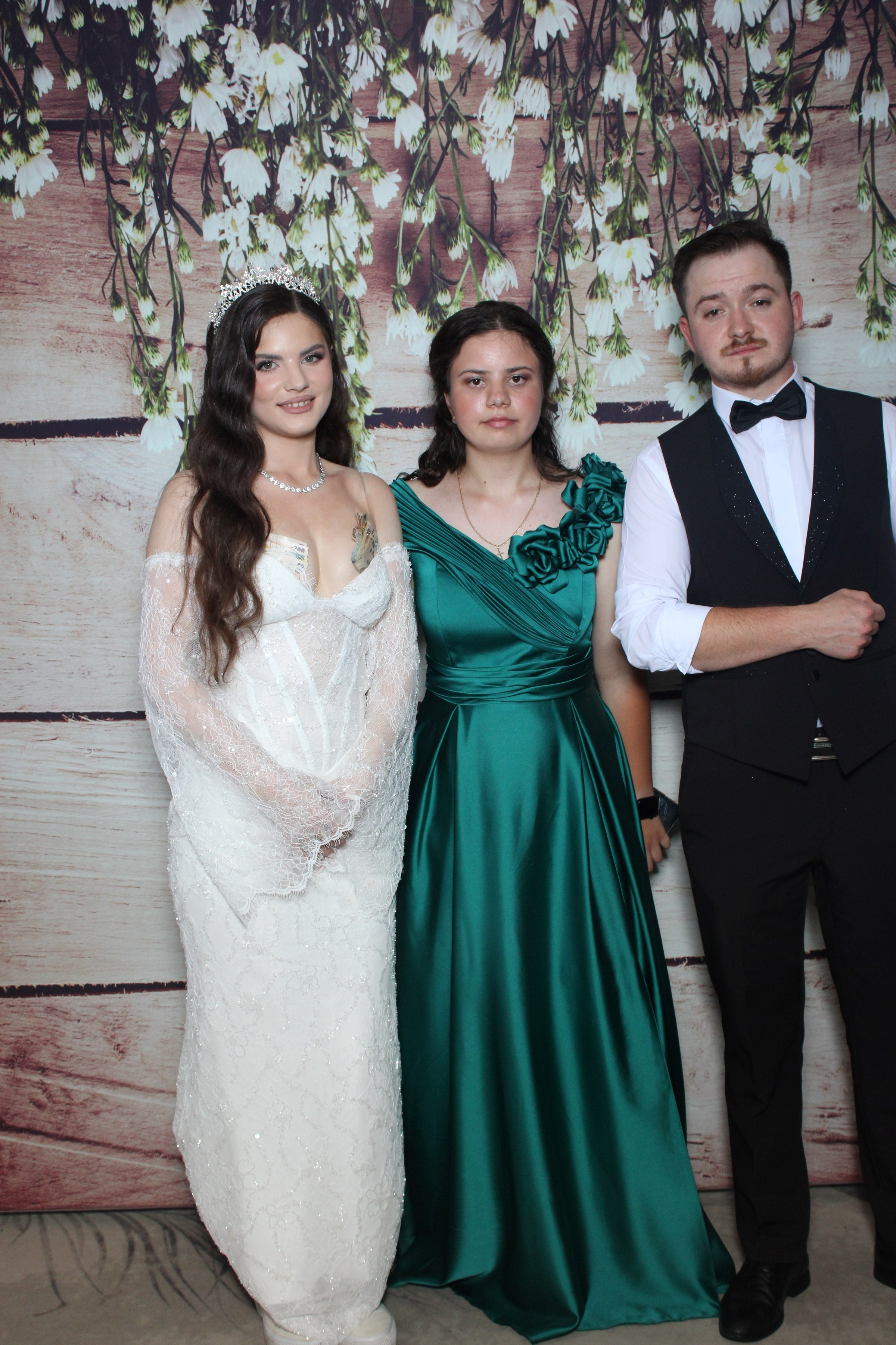Nunta Denisa & Daniel – Zâmbete și distracție cu Oglinda Amintirilor Suceava