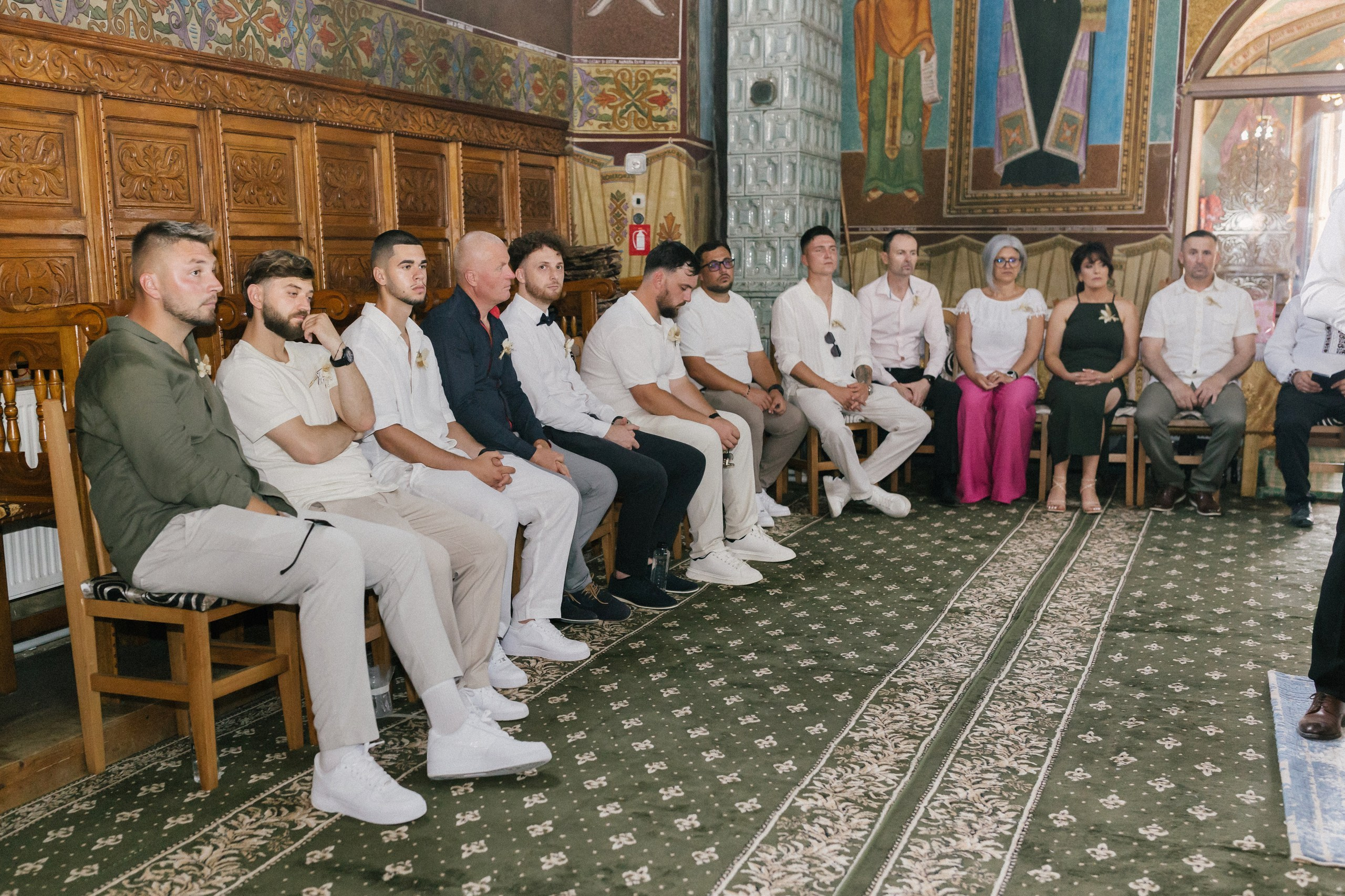 1. Mireasa Adriana în timpul pregătirilor de nuntă în Tudora Botoșani2. Costumul mirelui Ionuț fotografiat artistic în ziua nunții3. Prietenii mirelui la tradițiile de nuntă în Tudora4. Bărbieritul mirelui în cadrul obiceiurilor tradiționale de nuntă5. Fotografii de familie la biserică în ziua nunții6. Portret de familie cu mirii și copilul lor la nunta din Botoșani7. Primul dans al mirilor la Mariage Dor Baisa Botoșani8. Decor elegant de nuntă la Mariage Dor Baisa9. Emoții și tradiții la nunta din Tudora județul Botoșani10. Fotograf profesionist de nuntă în Botoșani surprinzând momente autentice - otograf-nunta-botosanifotograf-evenimente-botosanifotograf-profesionist-botosanifotograf-nunta-tudoranunta-tudora-botosanisedinta-foto-nunta-botosanipoze-nunta-botosanifotografii-nunta-tudorafotograf-cununie-religioasa-botosanibiserica-sfintii-imparati-constantin-si-elena-tudoramariage-dor-baisa-botosanirestaurant-nunta-botosanidansul-mirilor-mariage-dorpregatiri-mire-botosanipregatiri-mireasa-botosanitraditii-nunta-moldovaobiceiuri-nunta-tudorafotograf-familie-nunta-botosaniportret-miri-botosanigalerie-foto-nunta-botosanialbum-foto-nunta-botosaninunta-eleganta-botosaninunta-cu-traditii-botosanifotograf-premium-nunta-botosaniservicii-foto-video-botosanipoveste-de-nunta-botosanifotograf-documentar-nuntafotograf-natural-emotionalmiri-ionut-si-adriananunta-autentica-tudora -otograf-nunta-botosanifotograf-nunta-tudoranunta-tudora-botosanifotograf-evenimente-botosanifotograf-profesionist-botosaniservicii-foto-video-botosanigalerie-foto-nunta-botosanialbum-foto-nunta-botosani - nunta-autentica-botosaninunta-cu-traditii-botosanipoveste-de-nunta-botosanifotografii-emotionante-nuntamomente-autentice-nuntafotografie-documentara-nuntafotograf-natural-nunta- pregatiri-miri-tudorabiserica-tudora-botosanicununie-religioasa-tudoramariage-dor-baisa-botosanipetrecere-nunta-botosanivalsul-mirilor-botosani - alino-foto-studio-botosaniionut-si-adriana-nunta-tudorafotograf-alin-chirila-botosani