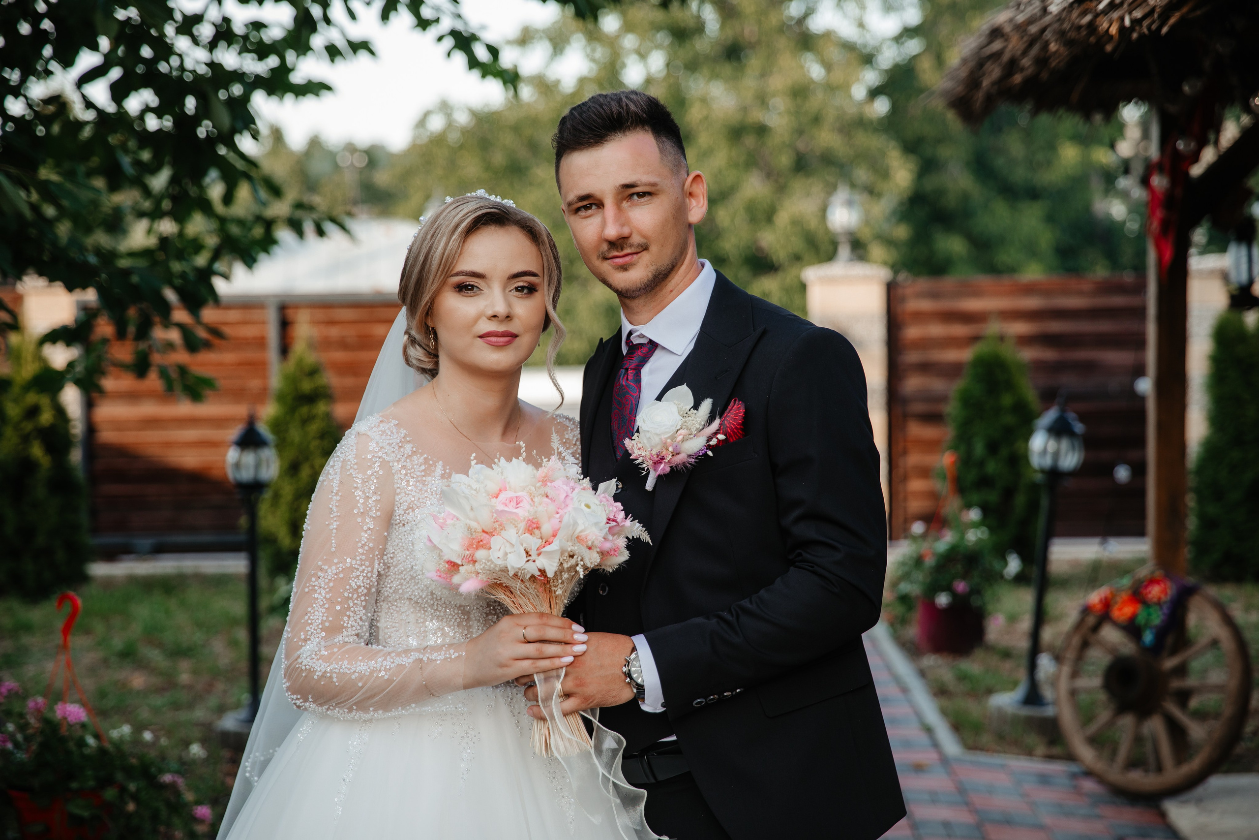 servicii foto. servicii foto Botoșani. servicii foto video Botoșani. fotograf nunta. fotograf evenimente. fotograf nunta Botoșani. Alin chirila. Alin chirila fotograf. Alinofotostudio.- Mire și mireasă – Marius și Nina – ziua nunții, 2024  - Emoție la cununia religioasă – Botoșani, Marius & Nina  - Dansul mirilor – Marius și Nina, nuntă de poveste  - Sedinta foto romantică în natură – Marius & Nina  - Detalii elegante de nuntă – rochia miresei, buchet, verighete