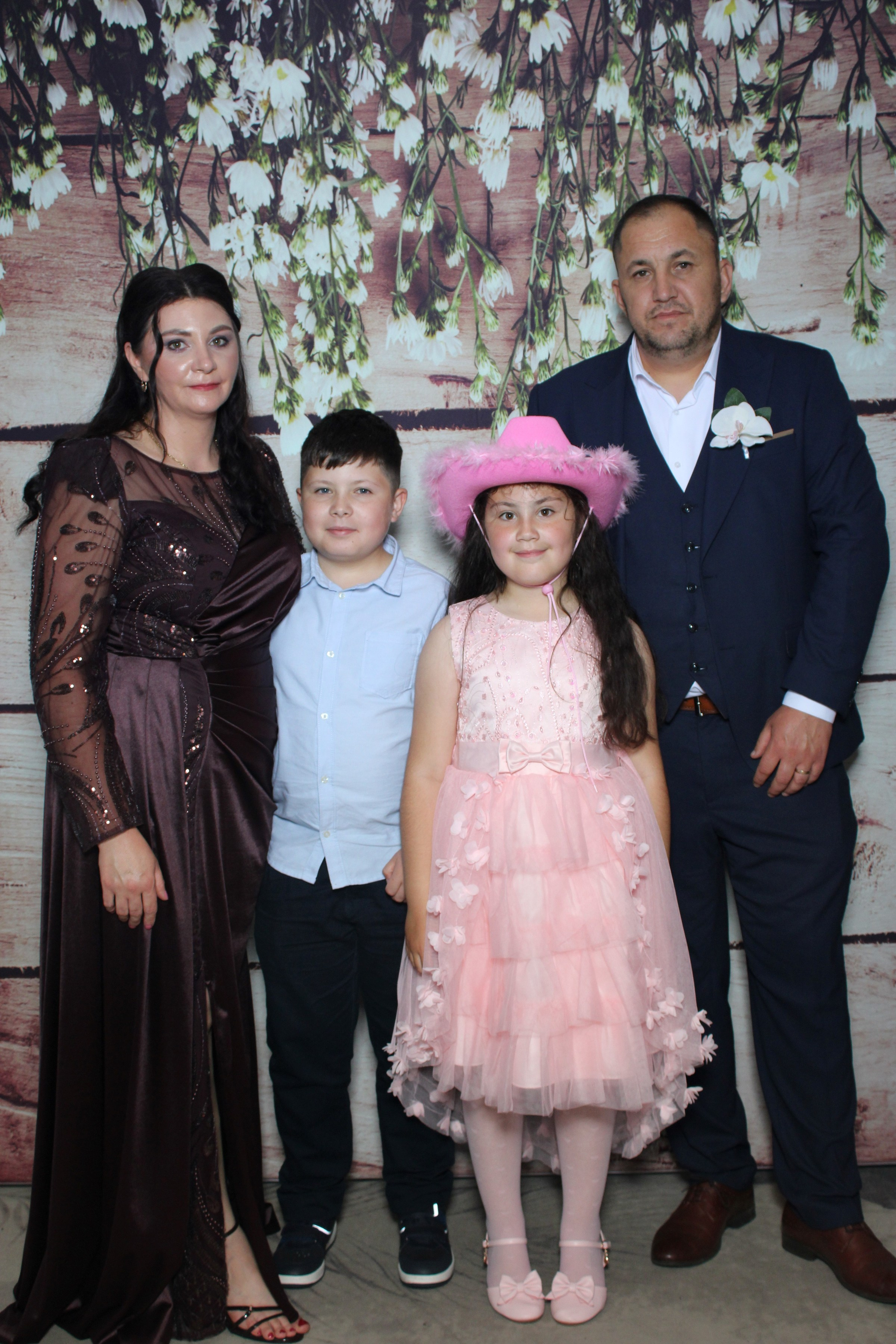 Nunta Denisa & Daniel – Zâmbete și distracție cu Oglinda Amintirilor Suceava