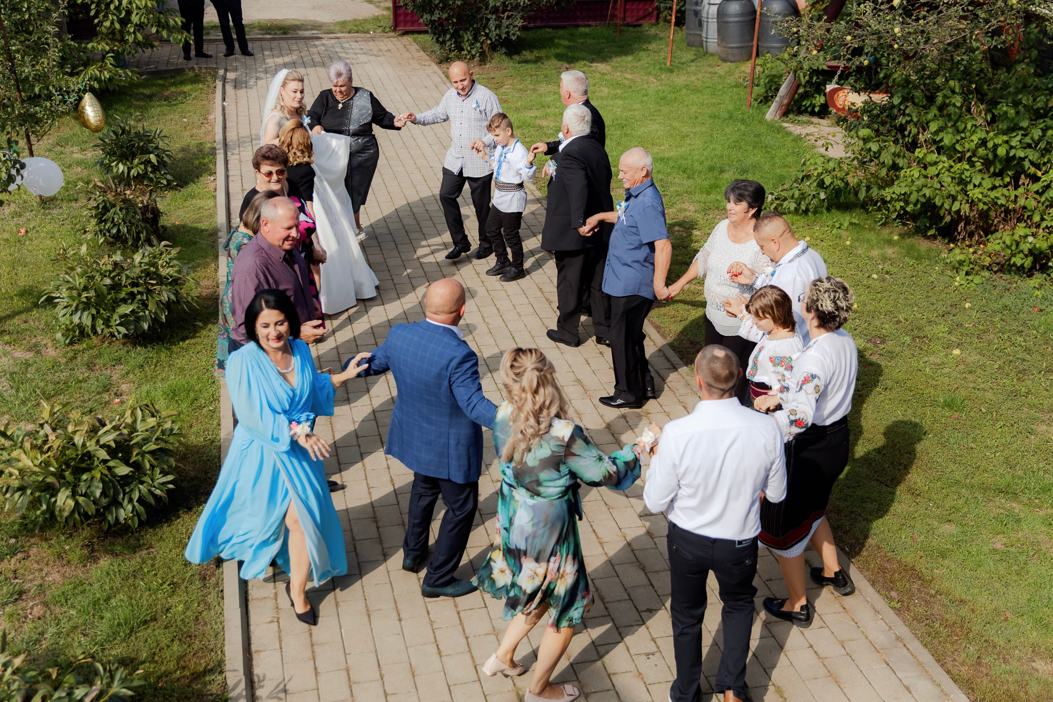 Mihai & Oana. Servicii foto-video profesionale, pentru momente de neuitat