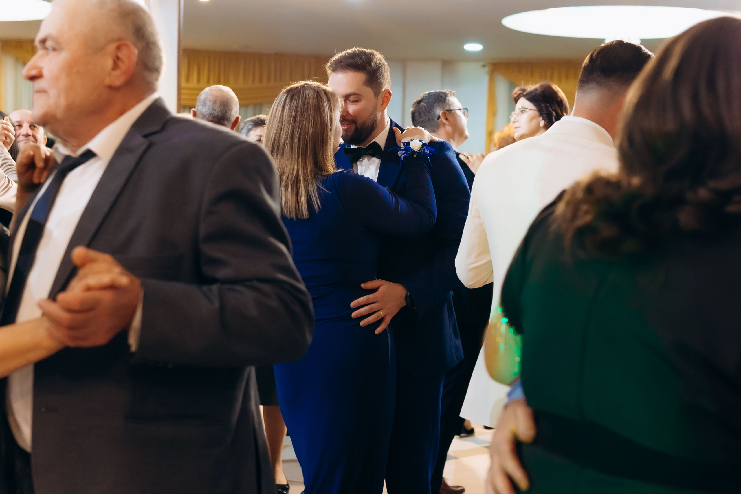 Loredana & Emilian – Ziua Nunții | Videografie - fotografie Botez Suceava, Iași, Botoșani. Servicii foto-video profesionale, pentru momente de neuitat