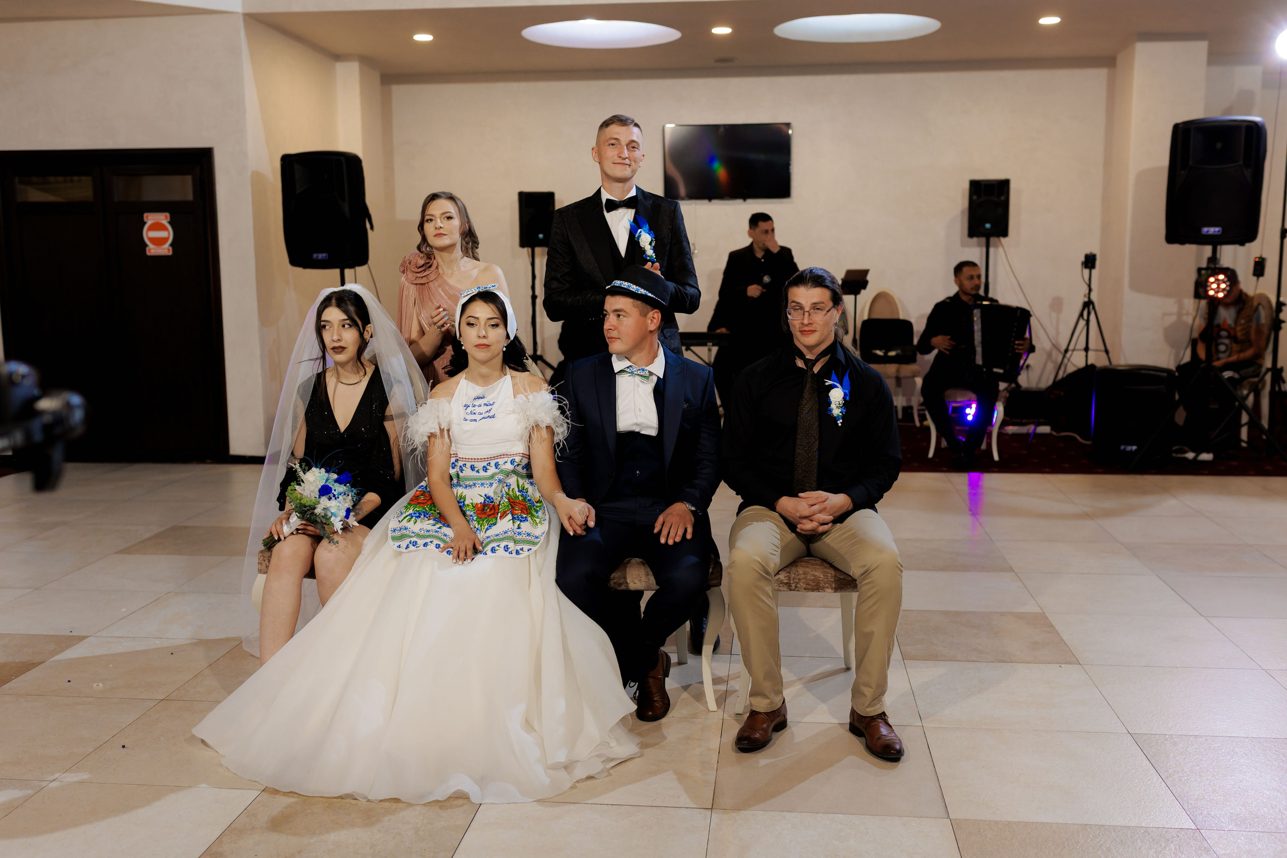 Loredana & Emilian – Ziua Nunții | Videografie - fotografie Botez Suceava, Iași, Botoșani. Servicii foto-video profesionale, pentru momente de neuitat