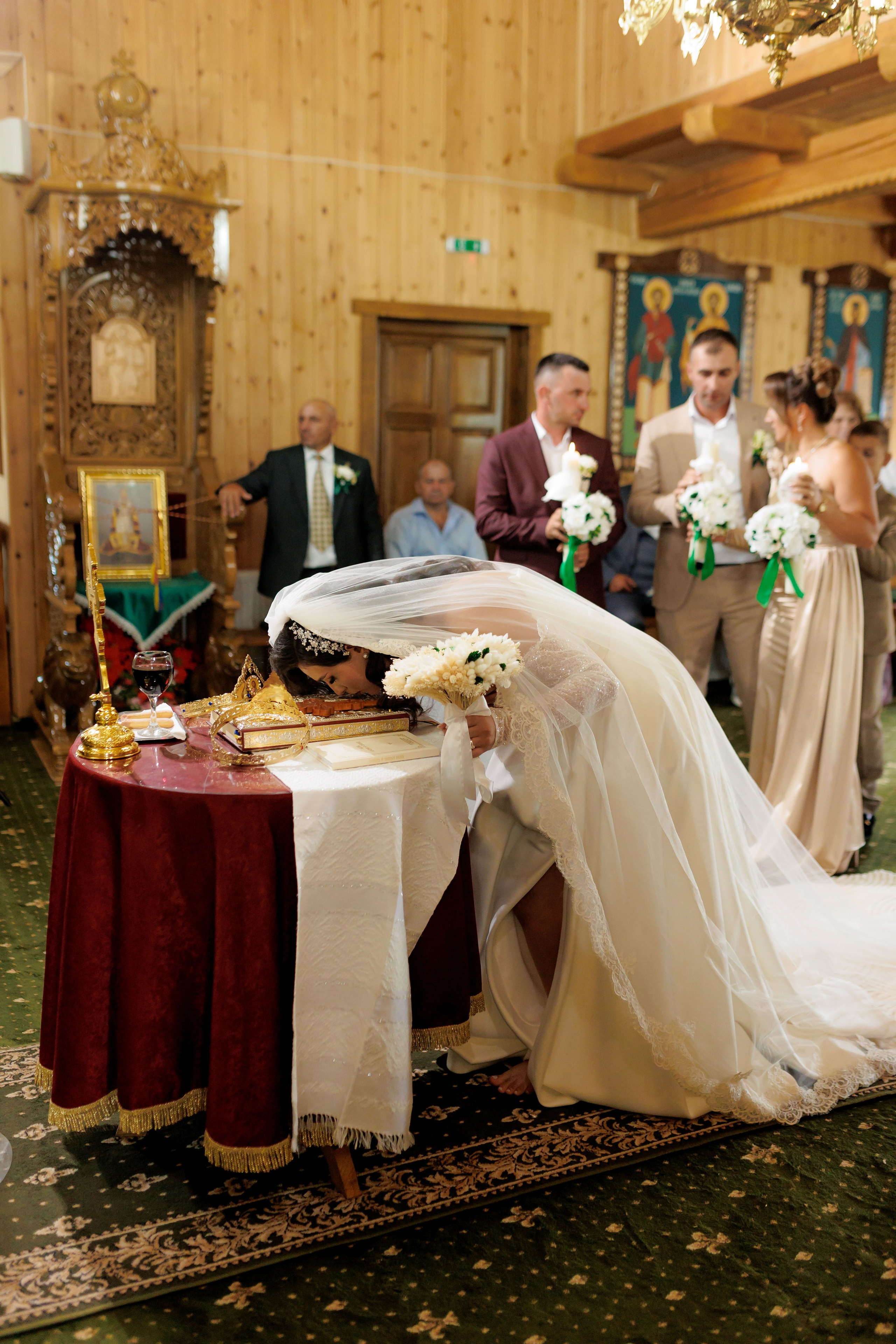 Nunta Nicoleta & Răzvan | Fotografie & Videografie Profesională. Servicii foto-video profesionale, pentru momente de neuitat