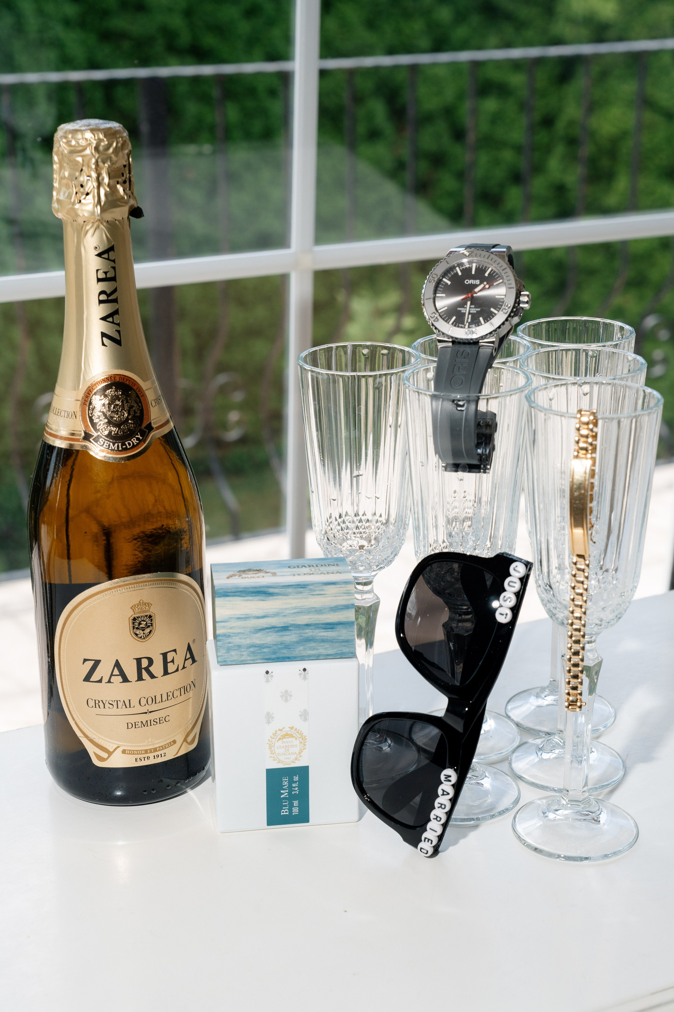 Octavia & Theo. Destination Wedding Photographer Alex Pasarelu